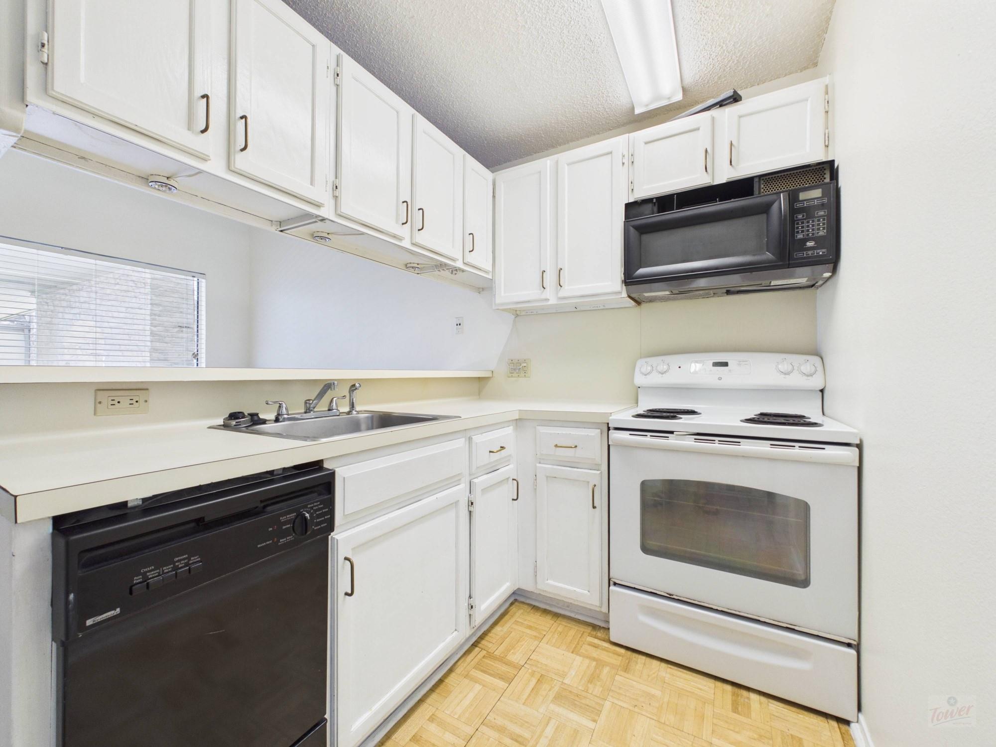 2815 Rio Grande ST #205, Austin, TX 78705 photo 4