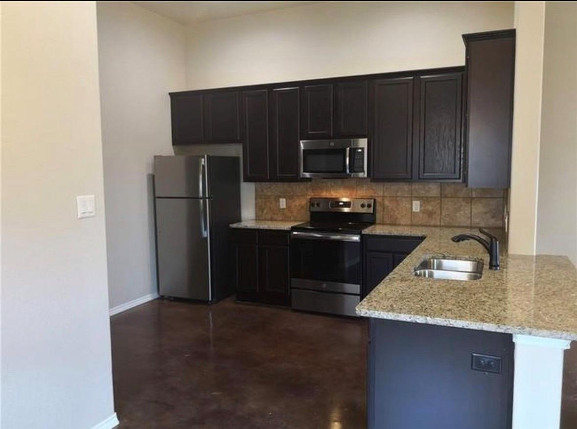 258 Joanne LOOP #A & B, Buda, TX 78610 photo 2
