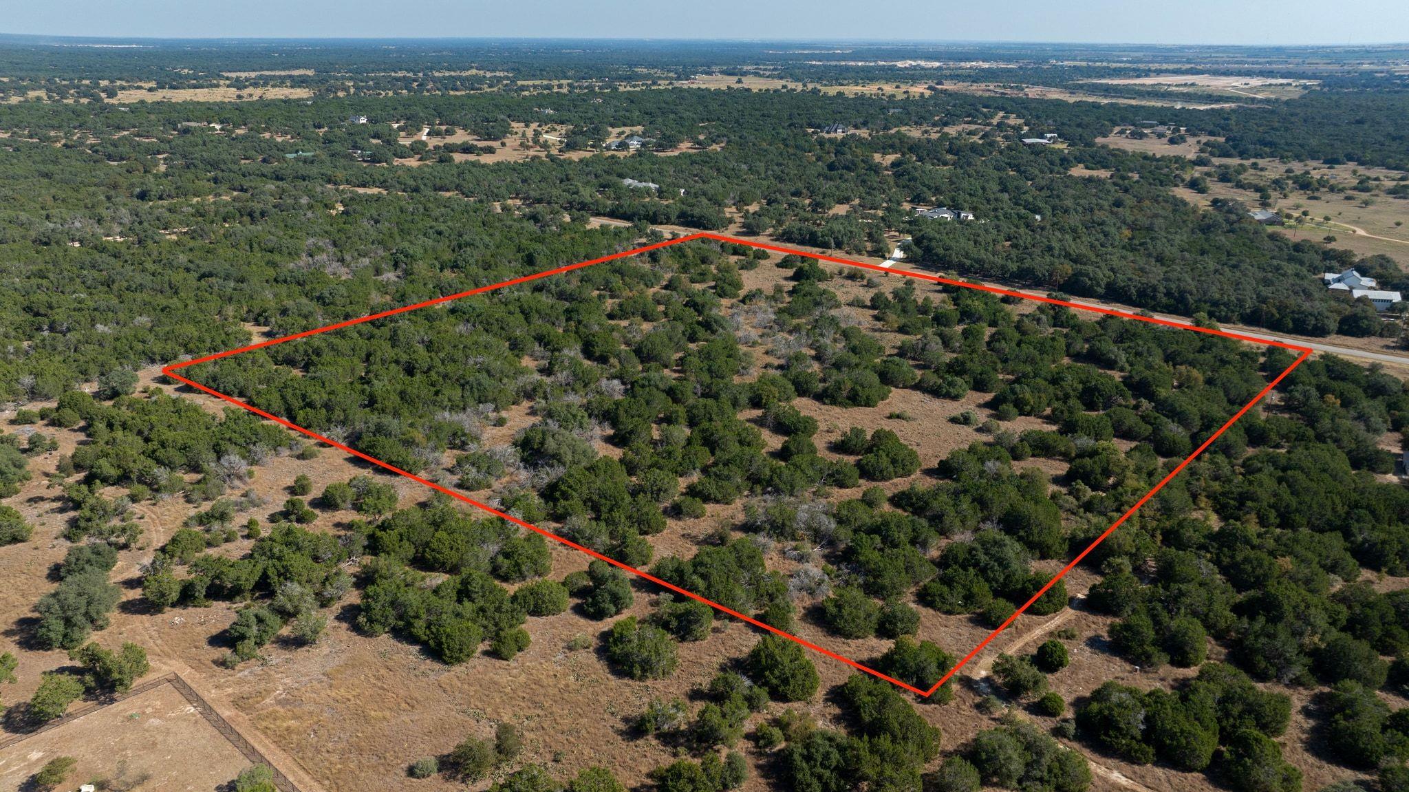 123 Appaloosa CV, Jarrell, TX 76537 photo 2