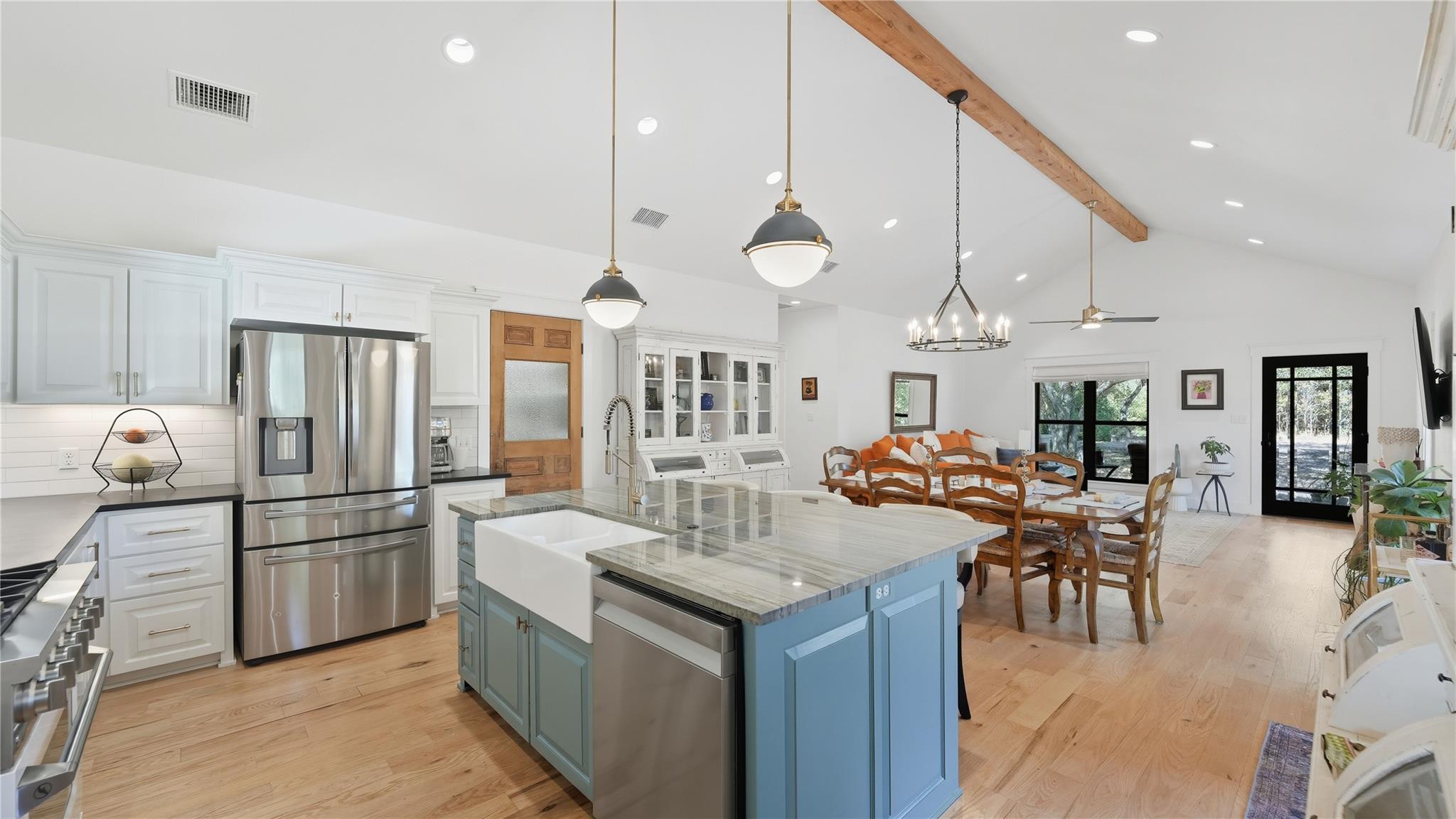 2656 River Bend RD, Smithville, TX 78957 photo 4