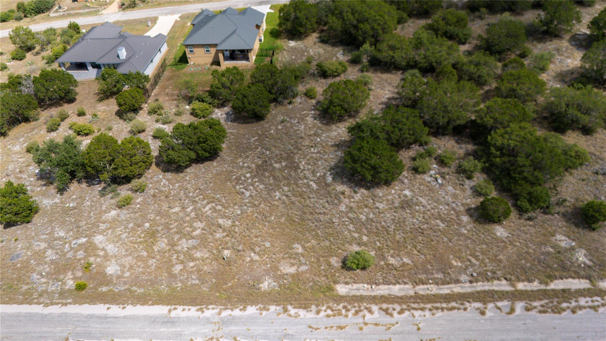 605 Silver Mane, Horseshoe Bay, TX 78657 photo 2