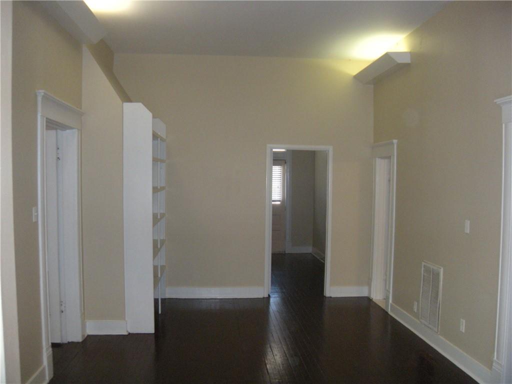 915 23rd ST #C, Austin, TX 78705 photo 3