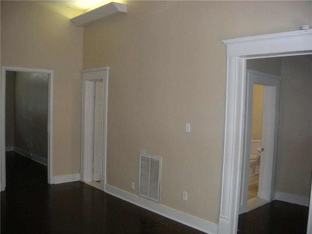 915 23rd ST #C, Austin, TX 78705 photo 4