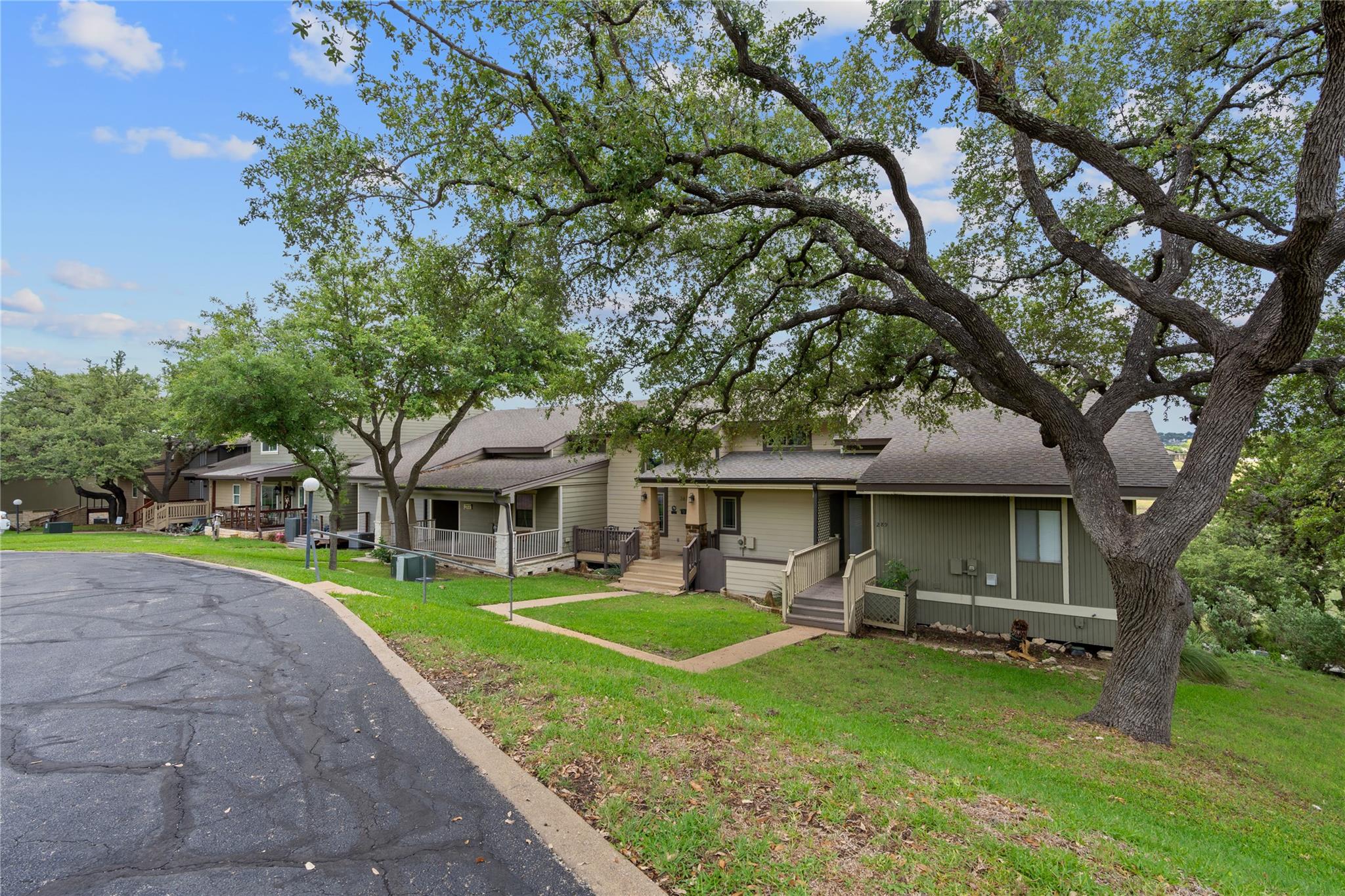 287 Venture BLVD, Point Venture, TX 78645 photo 5
