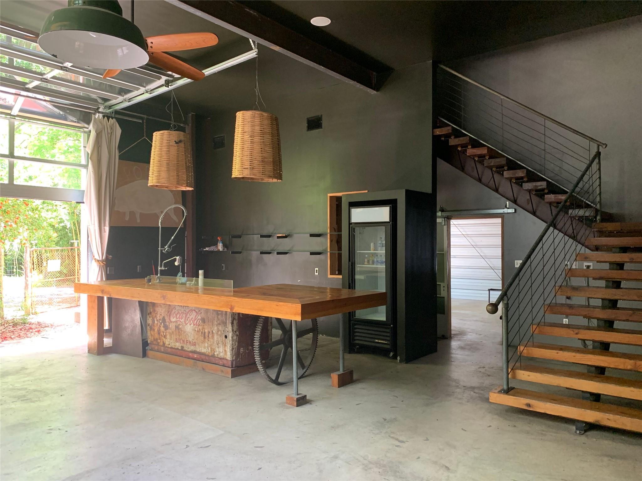 640 Tillery ST, Austin, TX 78702 photo 4