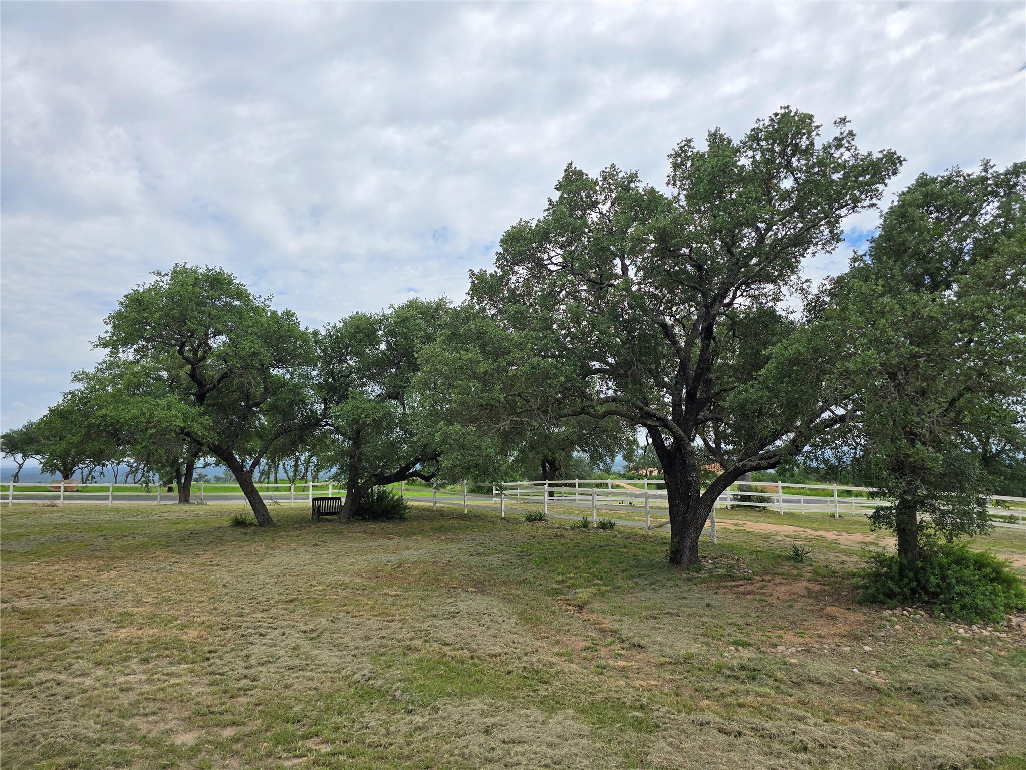 1251 Stone Mountain DR, Marble Falls, TX 78654 photo 4