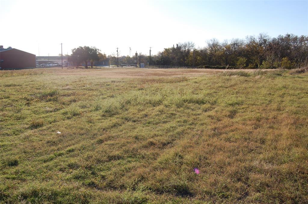 621 Commerce ST, Lockhart, TX 78644 photo 5
