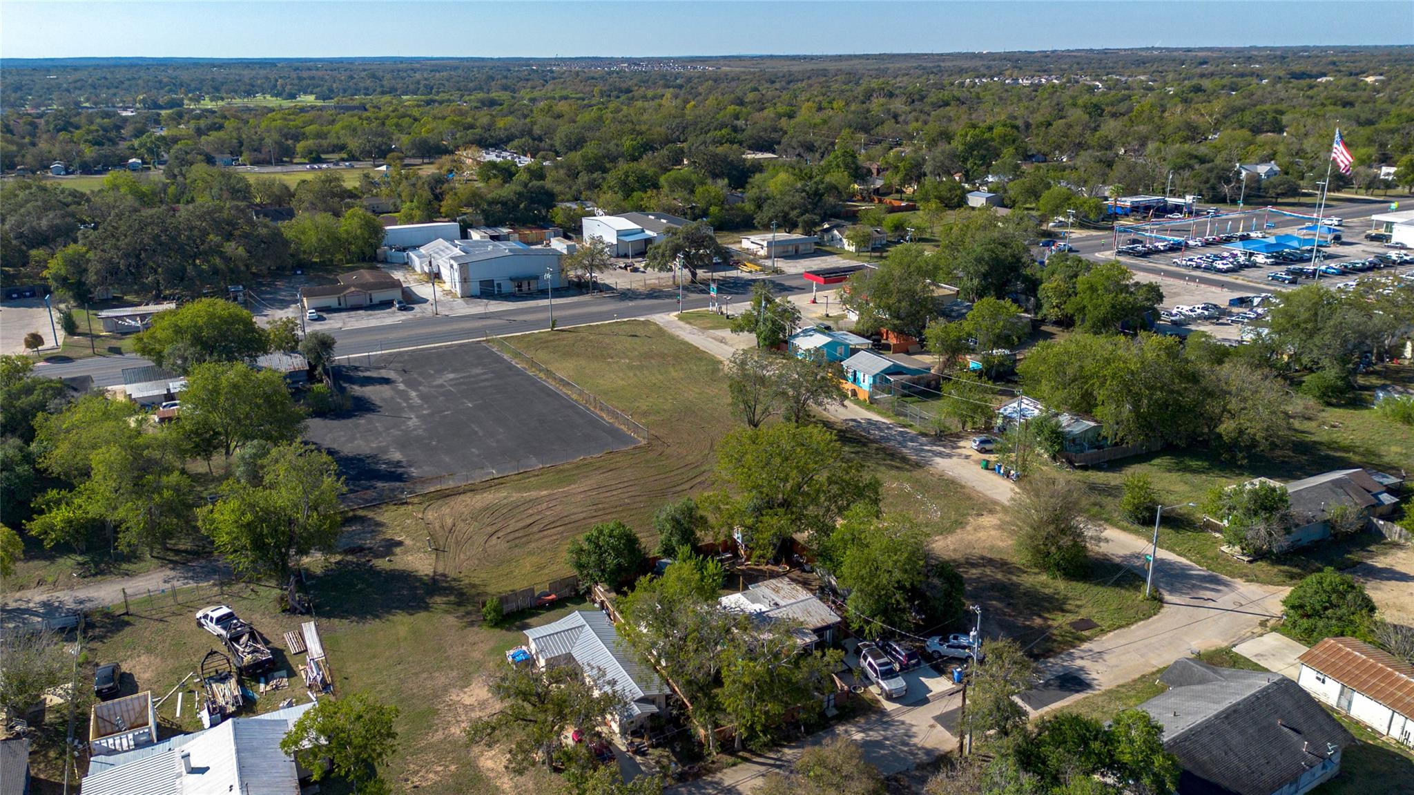 784 Court ST, Seguin, TX 78155 photo 5