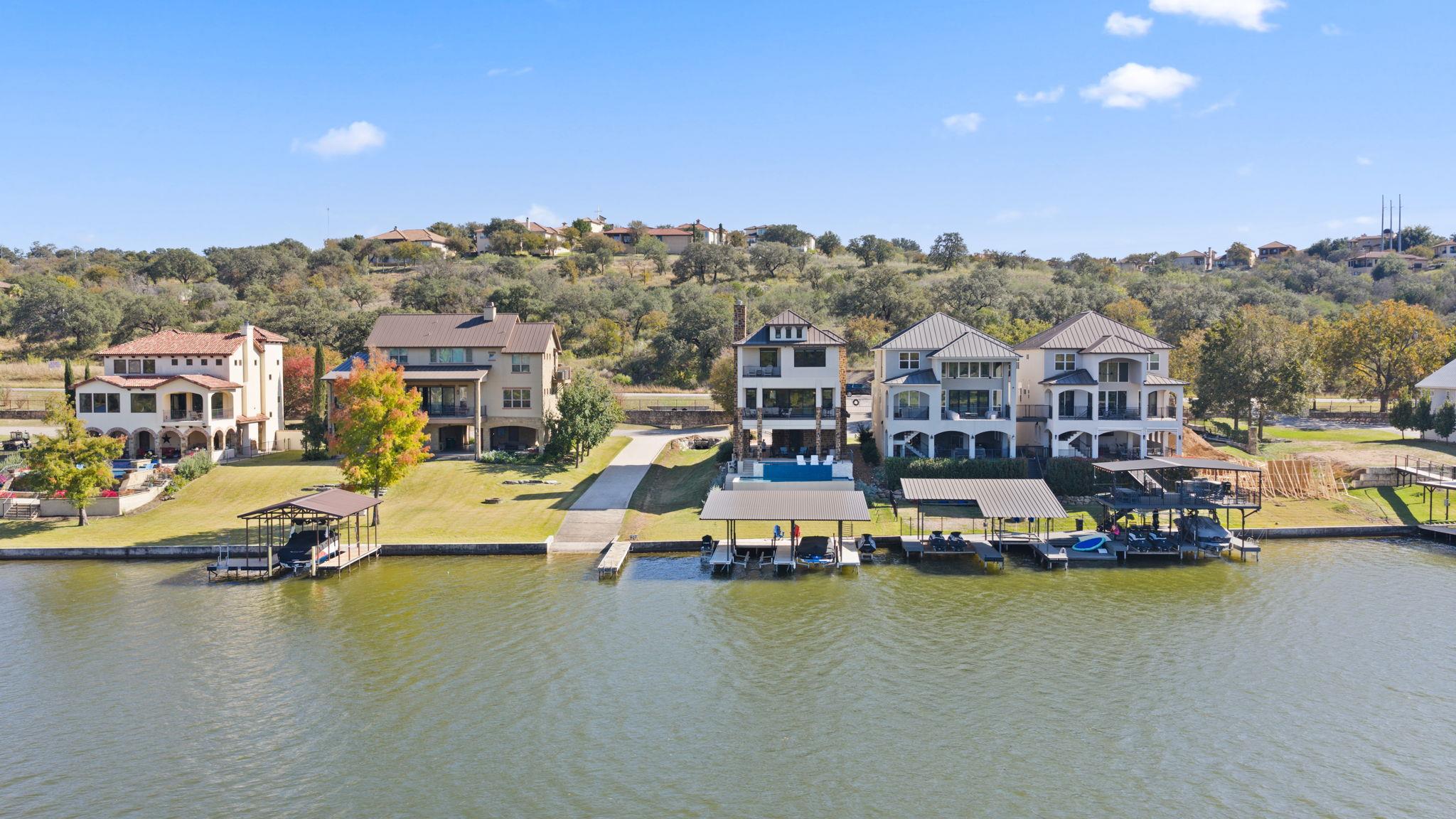 624 Waterside DR, Marble Falls, TX 78654 photo 4