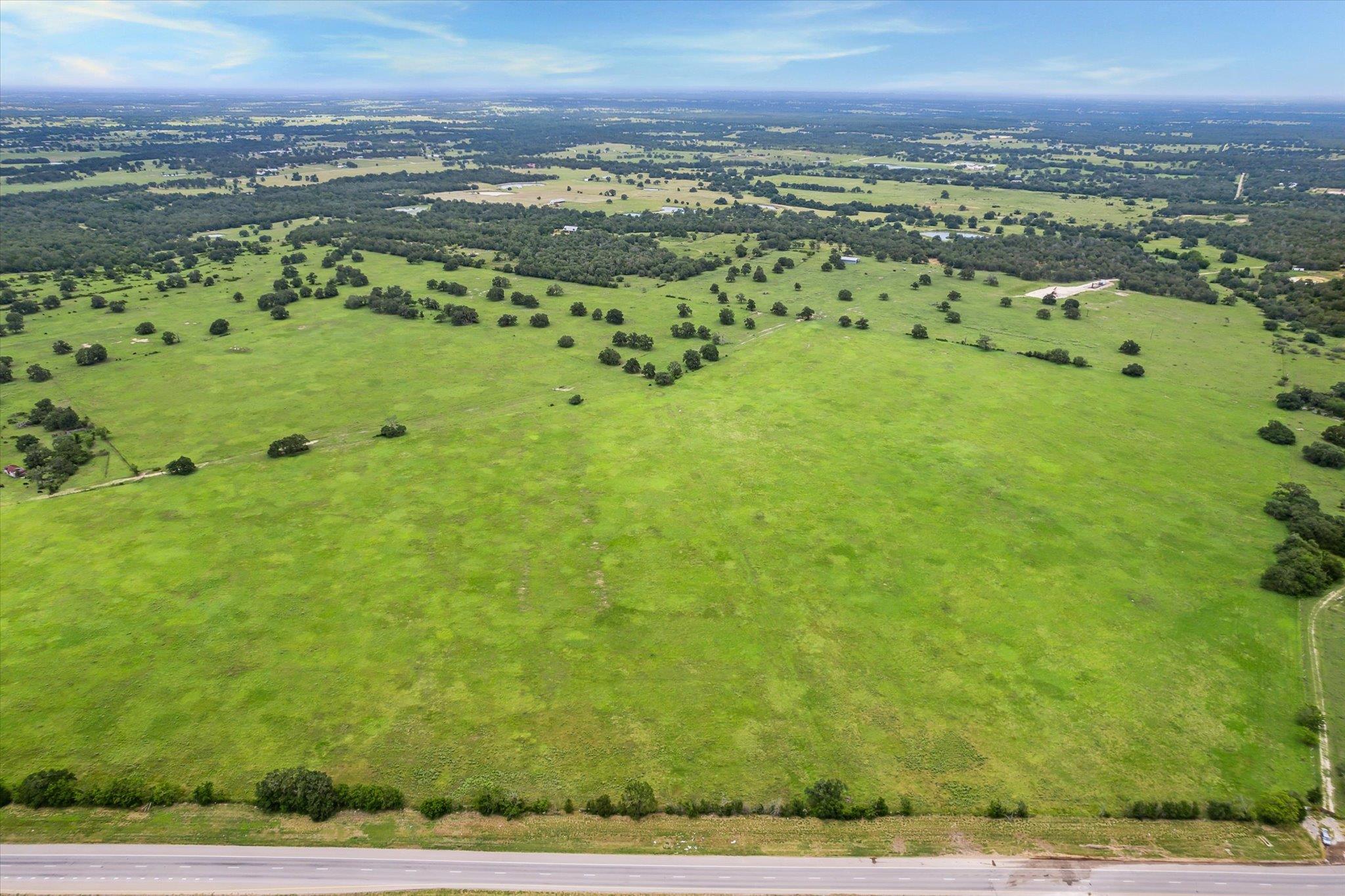 1434 County Road 139, Giddings, TX 78942 photo 5