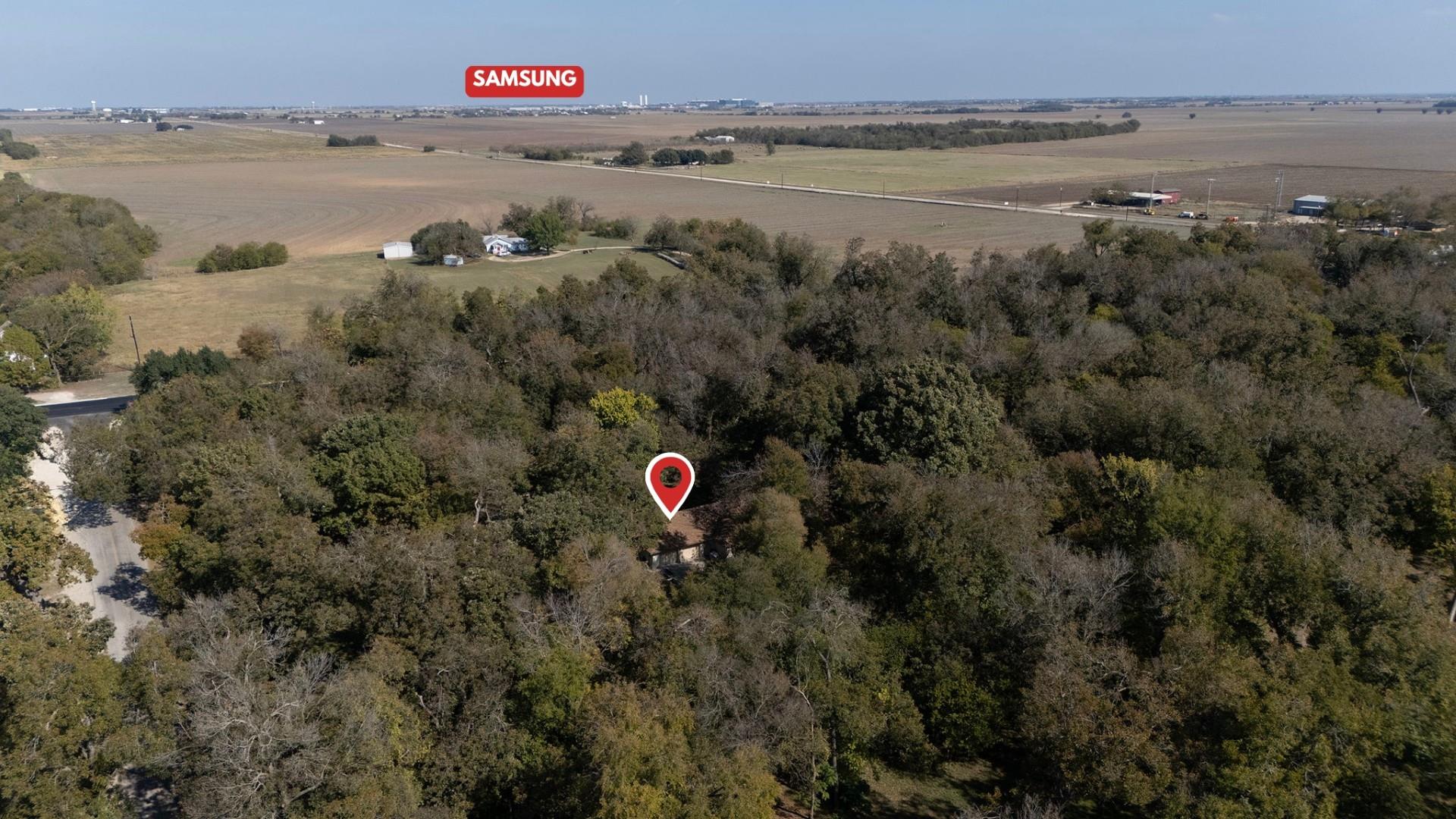 75 County Road 129, Taylor, TX 76574 photo 2