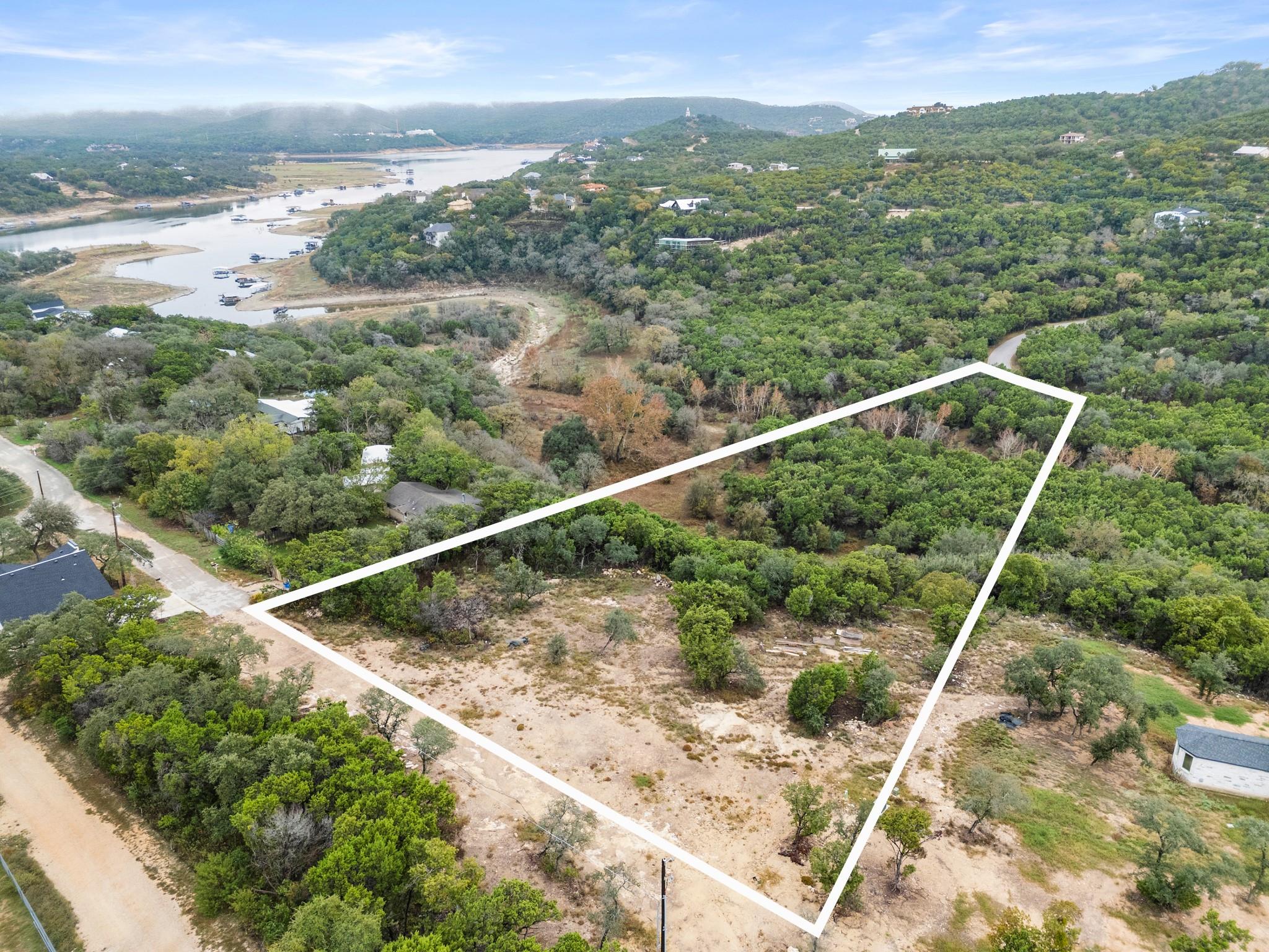 18211 Gregg Bluff RD, Jonestown, TX 78645 photo 3