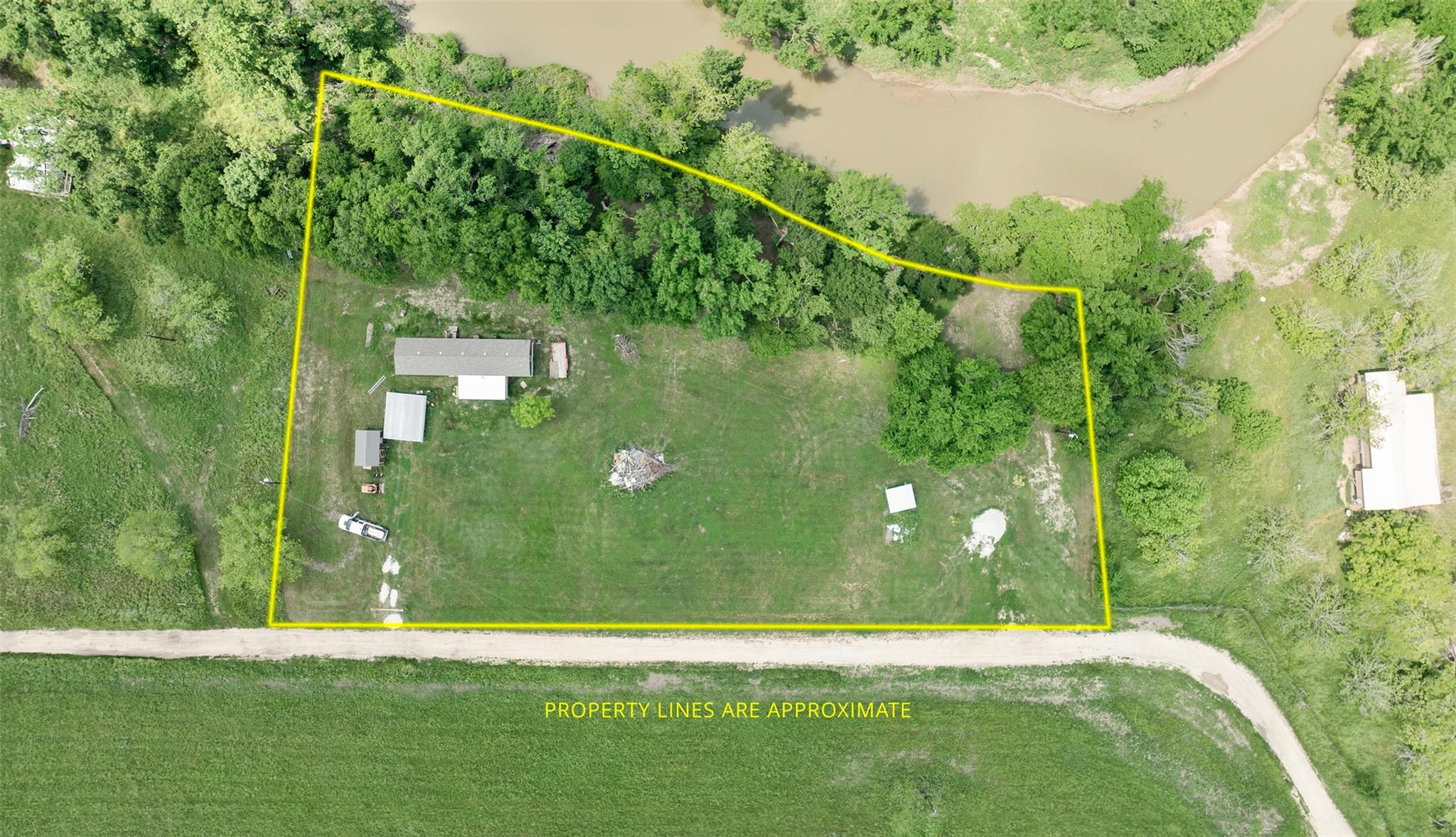 5529 Fm 487, Rockdale, TX 76567 photo 2