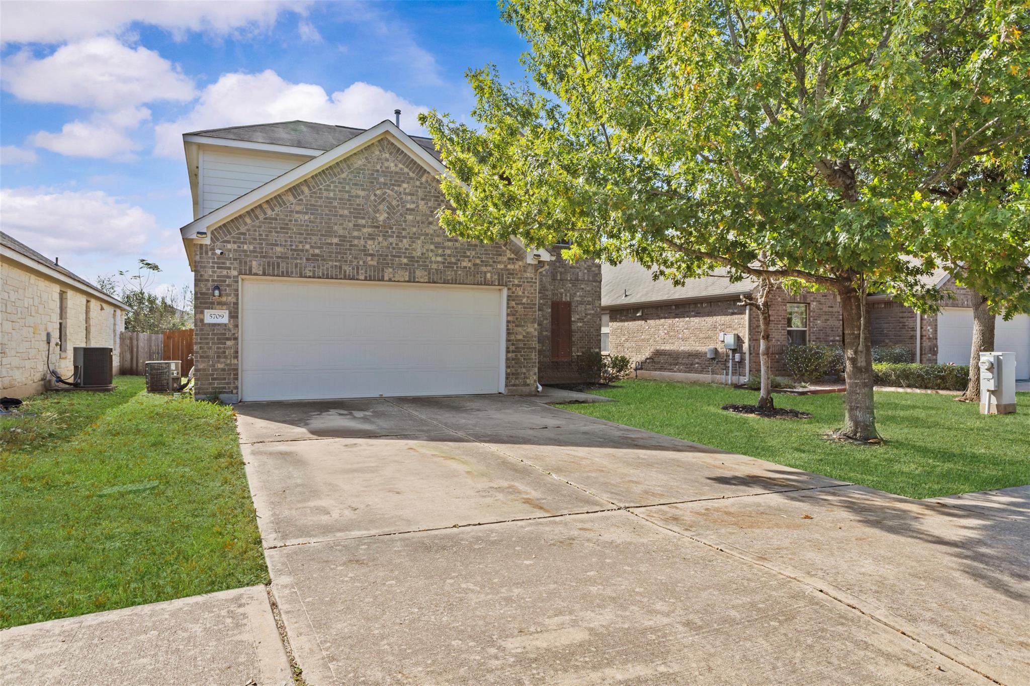 5709 Zachary Scott ST, Austin, TX 78747 photo 3