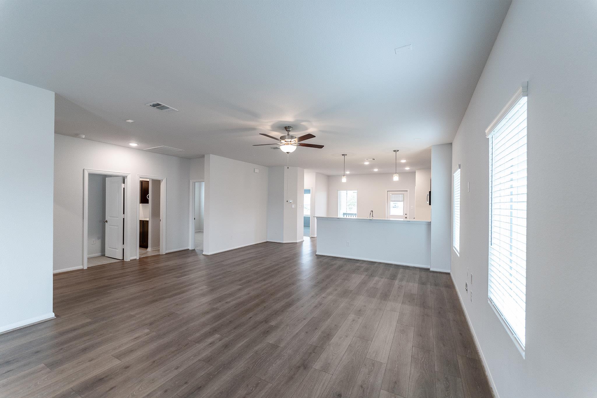 531 Yellowstone DR, Kyle, TX 78640 photo 5