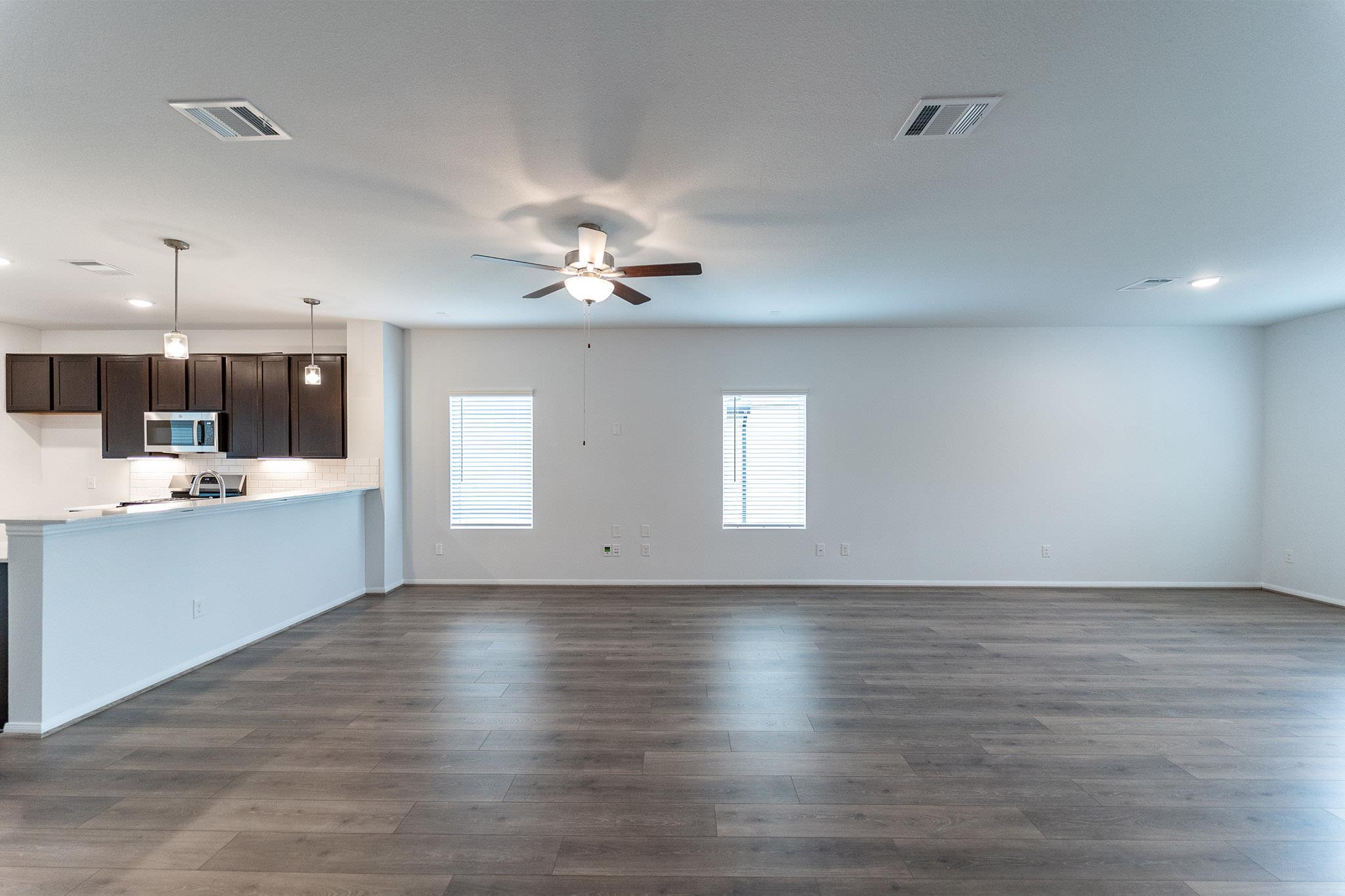 531 Yellowstone DR, Kyle, TX 78640 photo 4