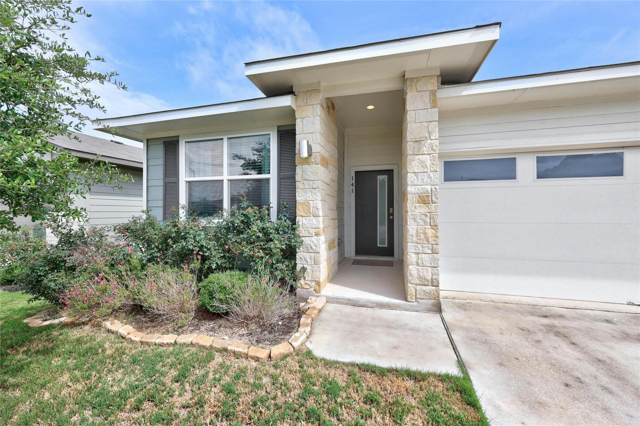 141 Parryi CV, Leander, TX 78641 photo 2