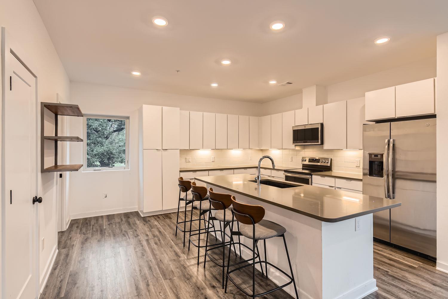 5924 Congress Ave #11S, Austin, TX 78745 photo 5