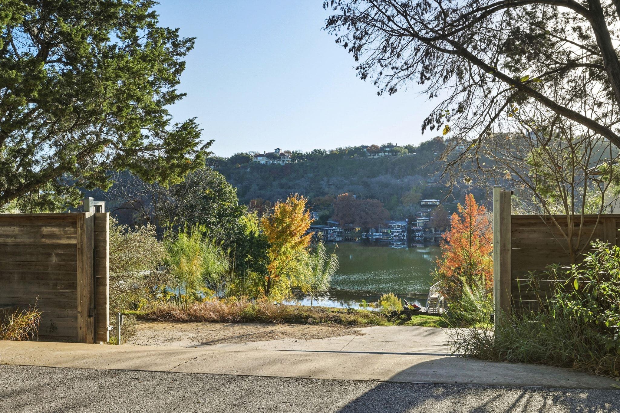 3607 Robbins RD, Austin, TX 78730 photo 4