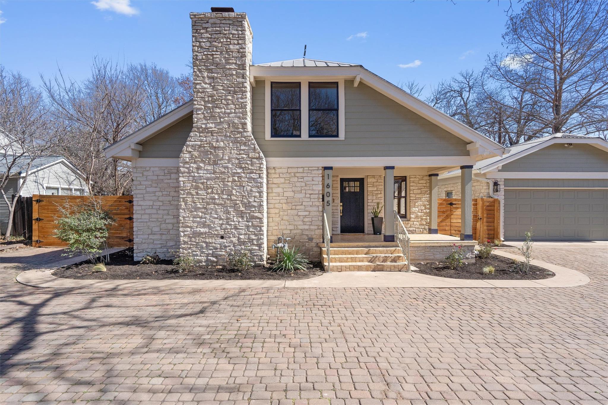 1605 Austin Ave, Georgetown, TX 78626 photo 2