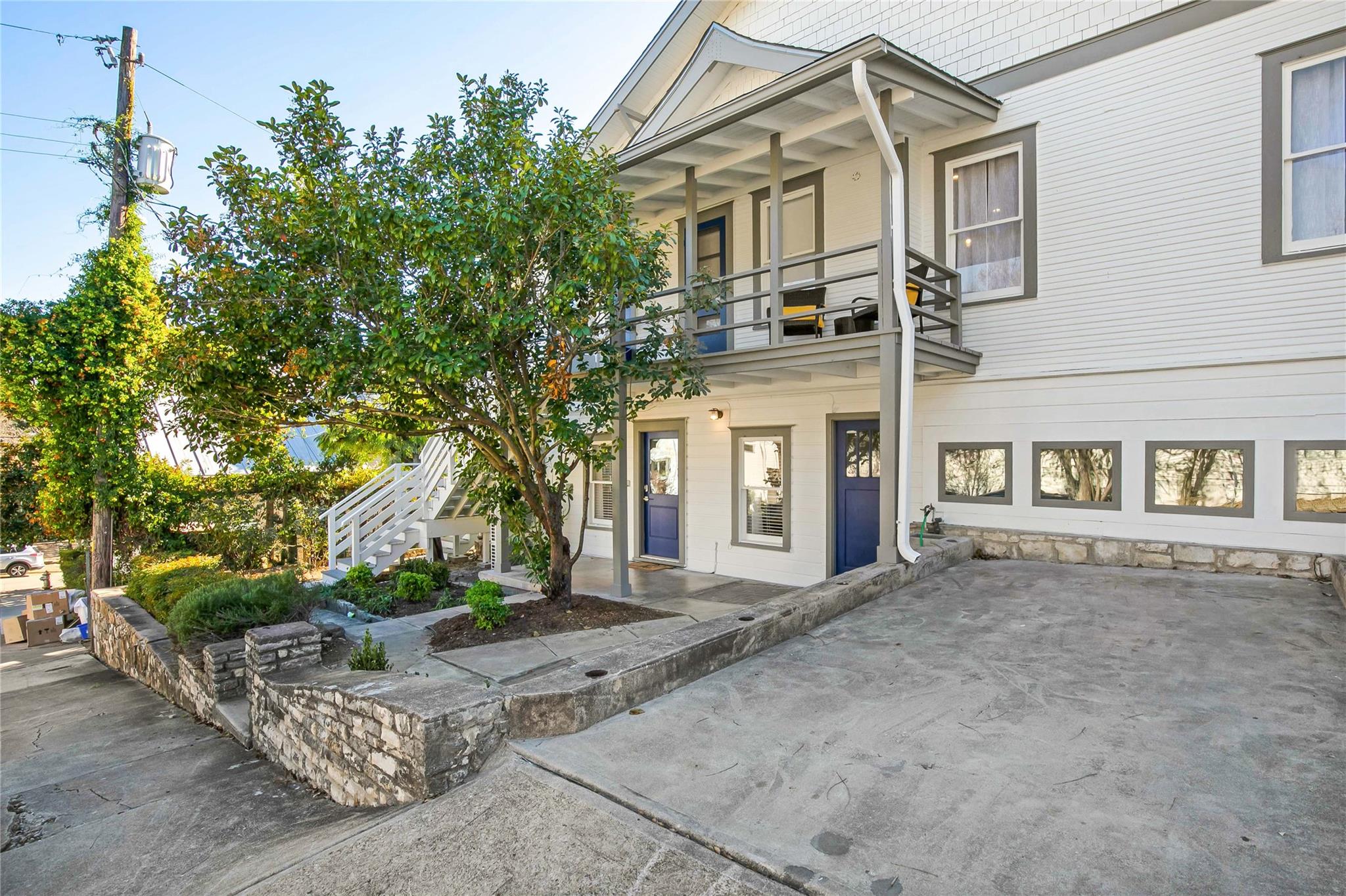 707 Highland Ave, Austin, TX 78703 photo 2