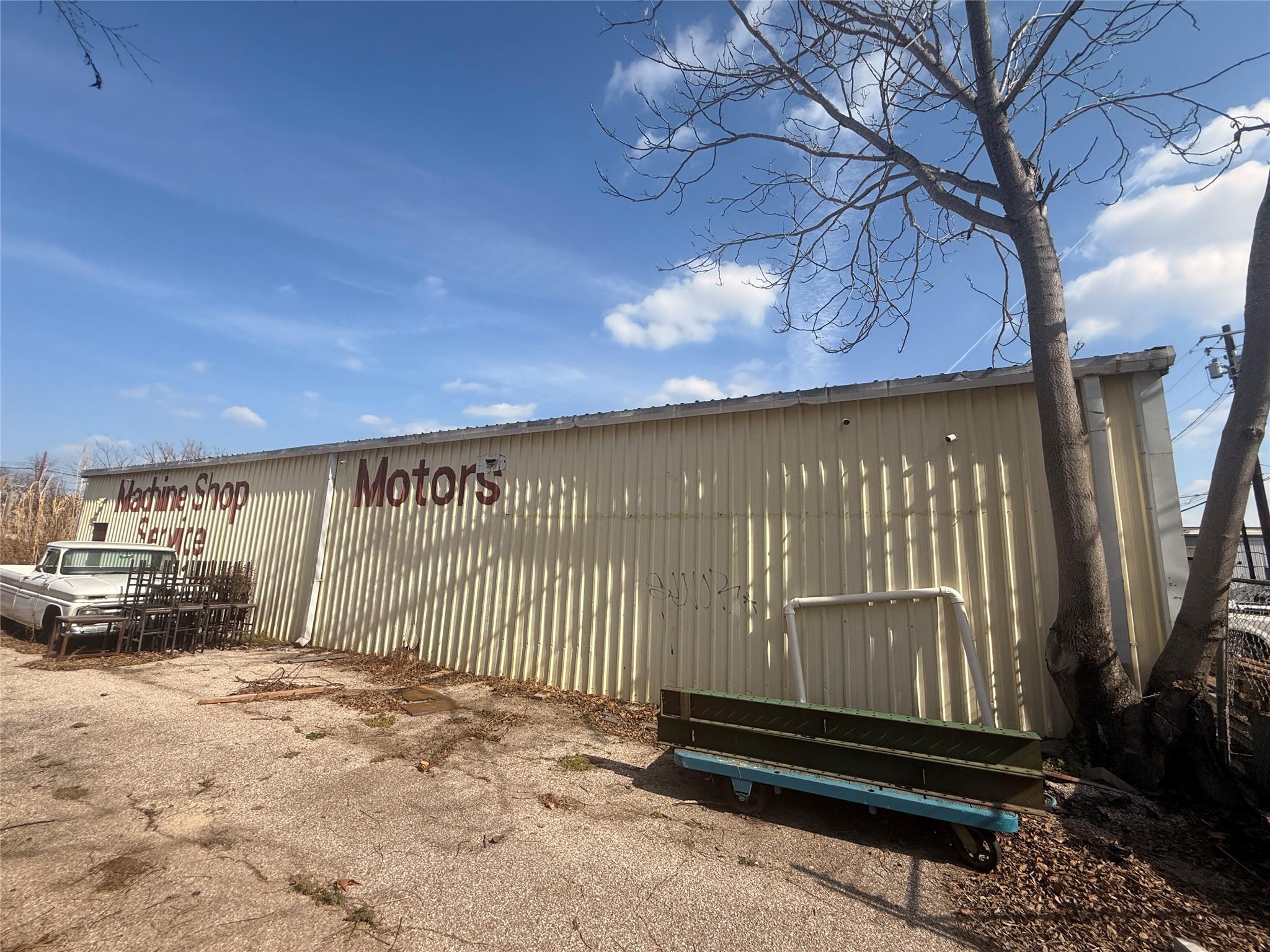 2406 Hidalgo ST, Austin, TX 78702 photo 5