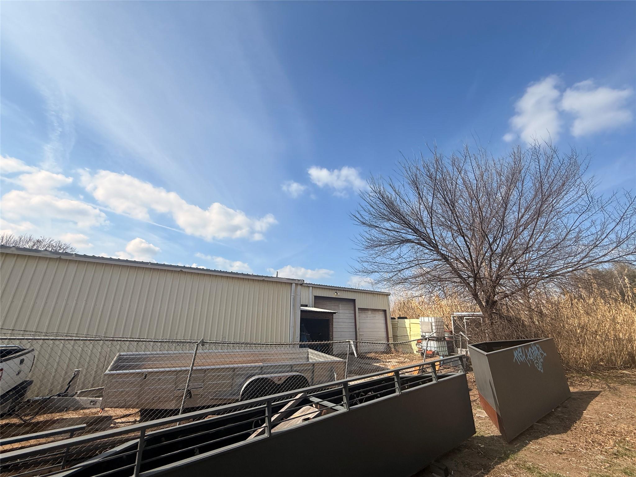2406 Hidalgo ST, Austin, TX 78702 photo 4