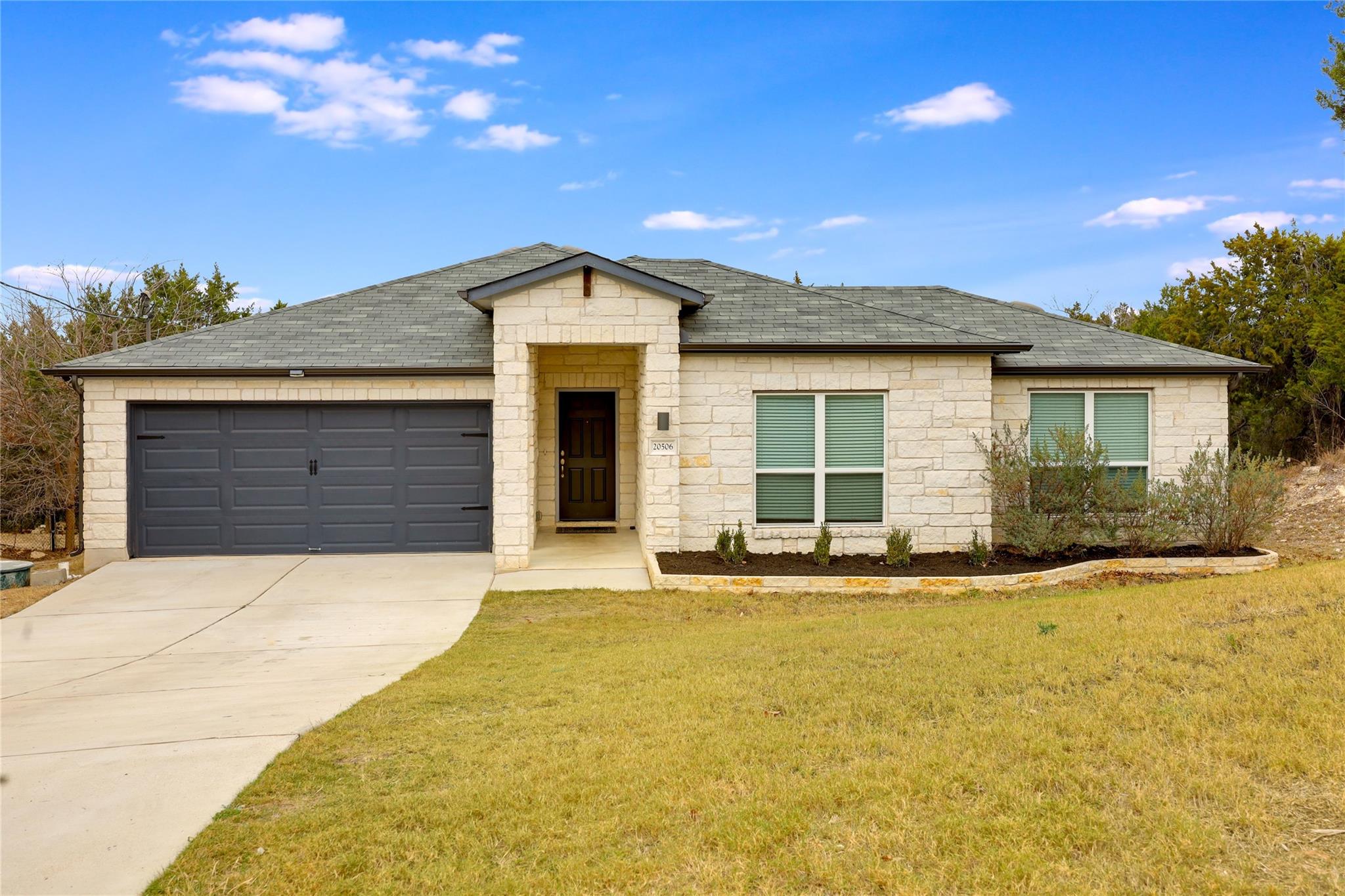 Lago Vista Country Club Estate