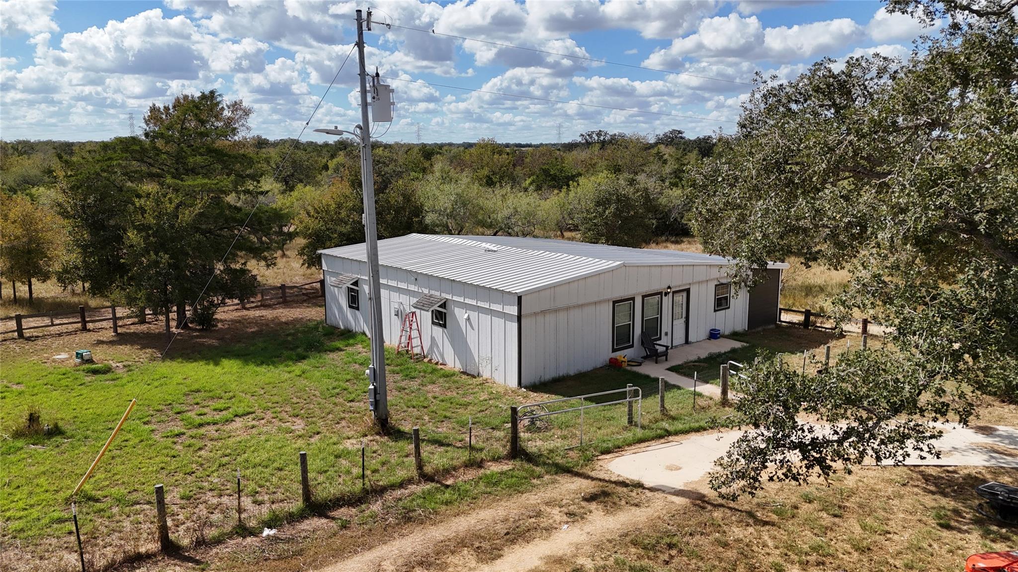 991 Kovar RD #D, Flatonia, TX 78941 photo 3