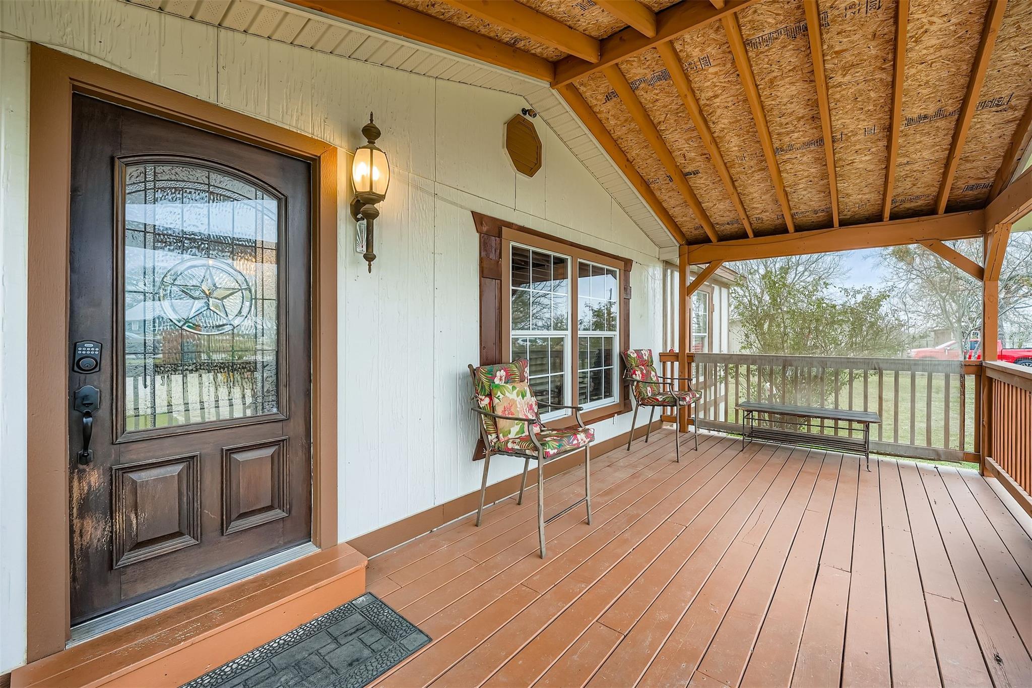 145 Alyssa LOOP, Bastrop, TX 78602 photo 4