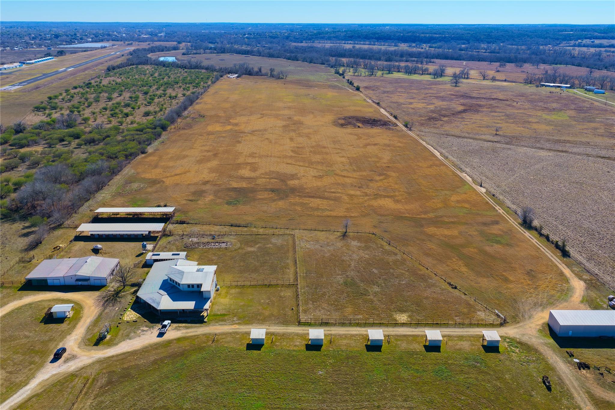 531 Highway 71, Smithville, TX 78957 photo 2