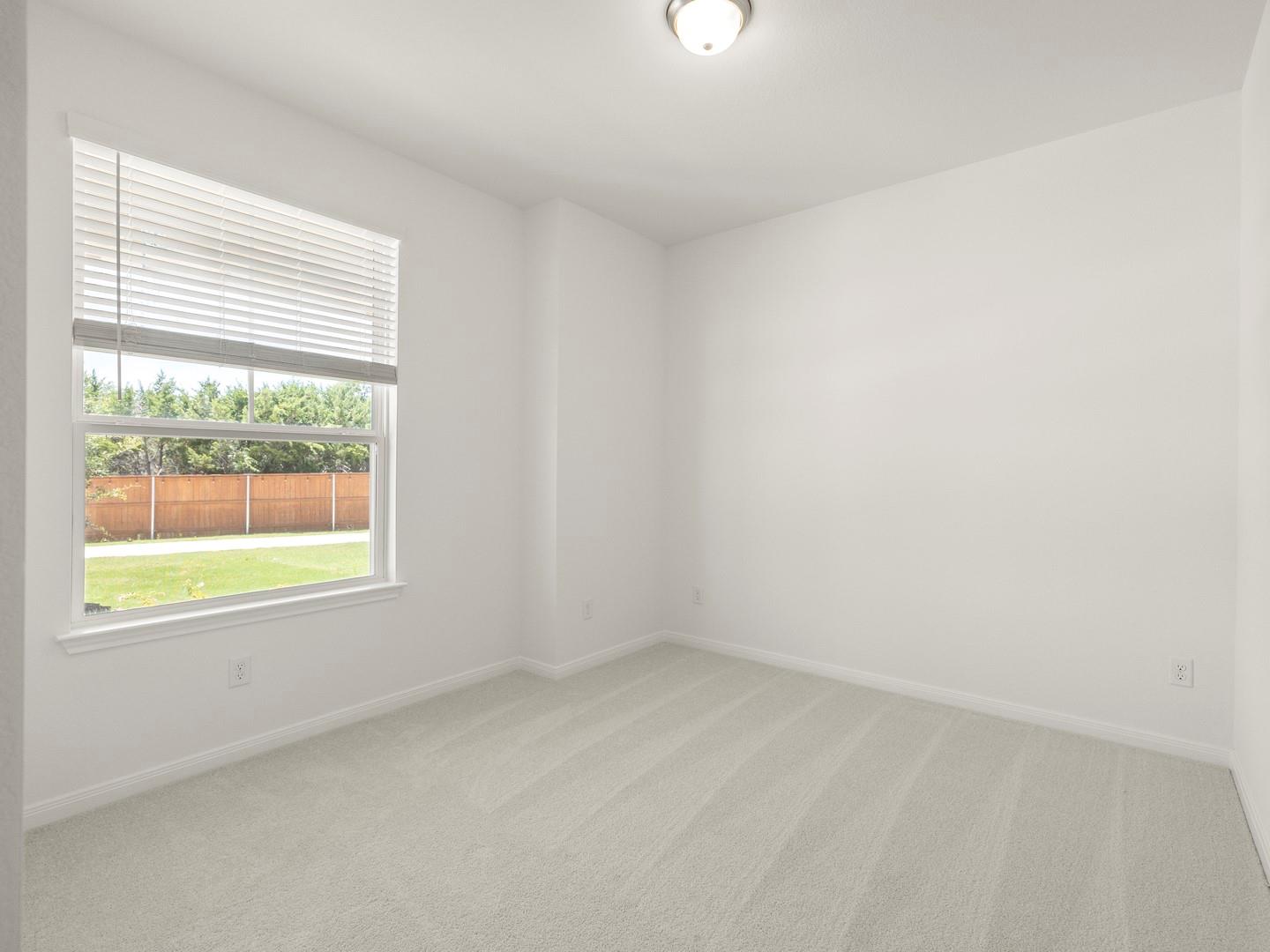 105 Wagon Spoke WAY, Liberty Hill, TX 78642 photo 4