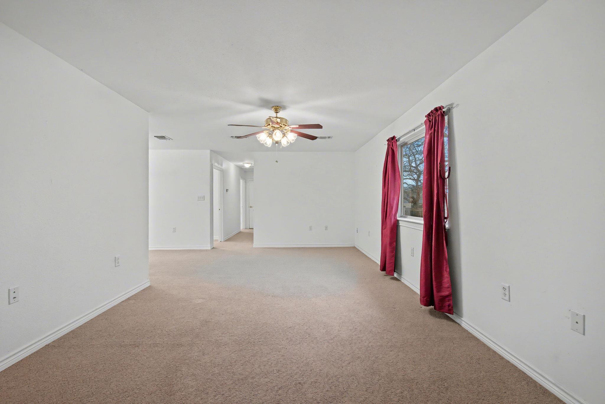 1720 Greenwood LN, Kingsland, TX 78639 photo 5