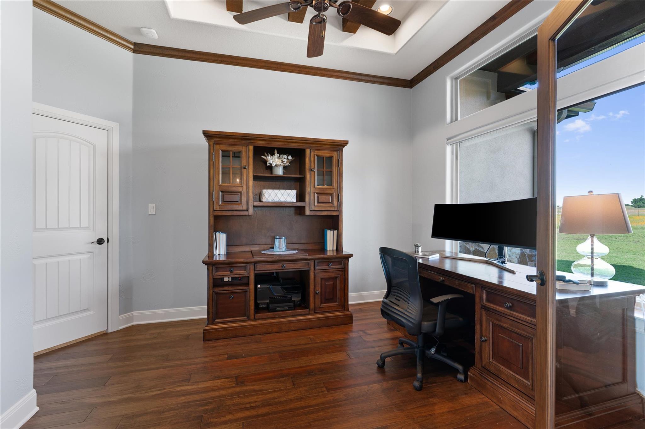 619 Heritage CV, Hutto, TX 78634 photo 4