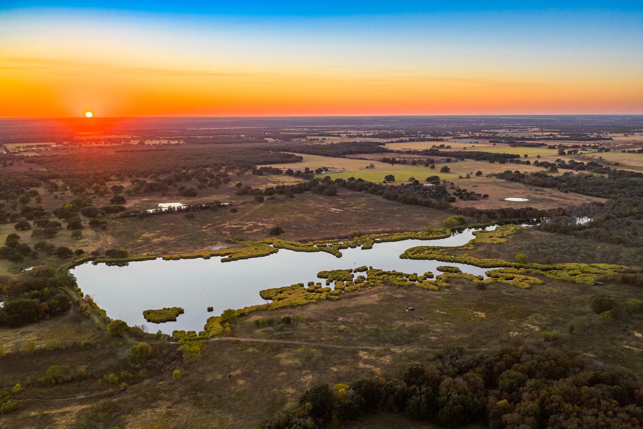 345 Fm 933, Aquilla, TX 76622 photo 3