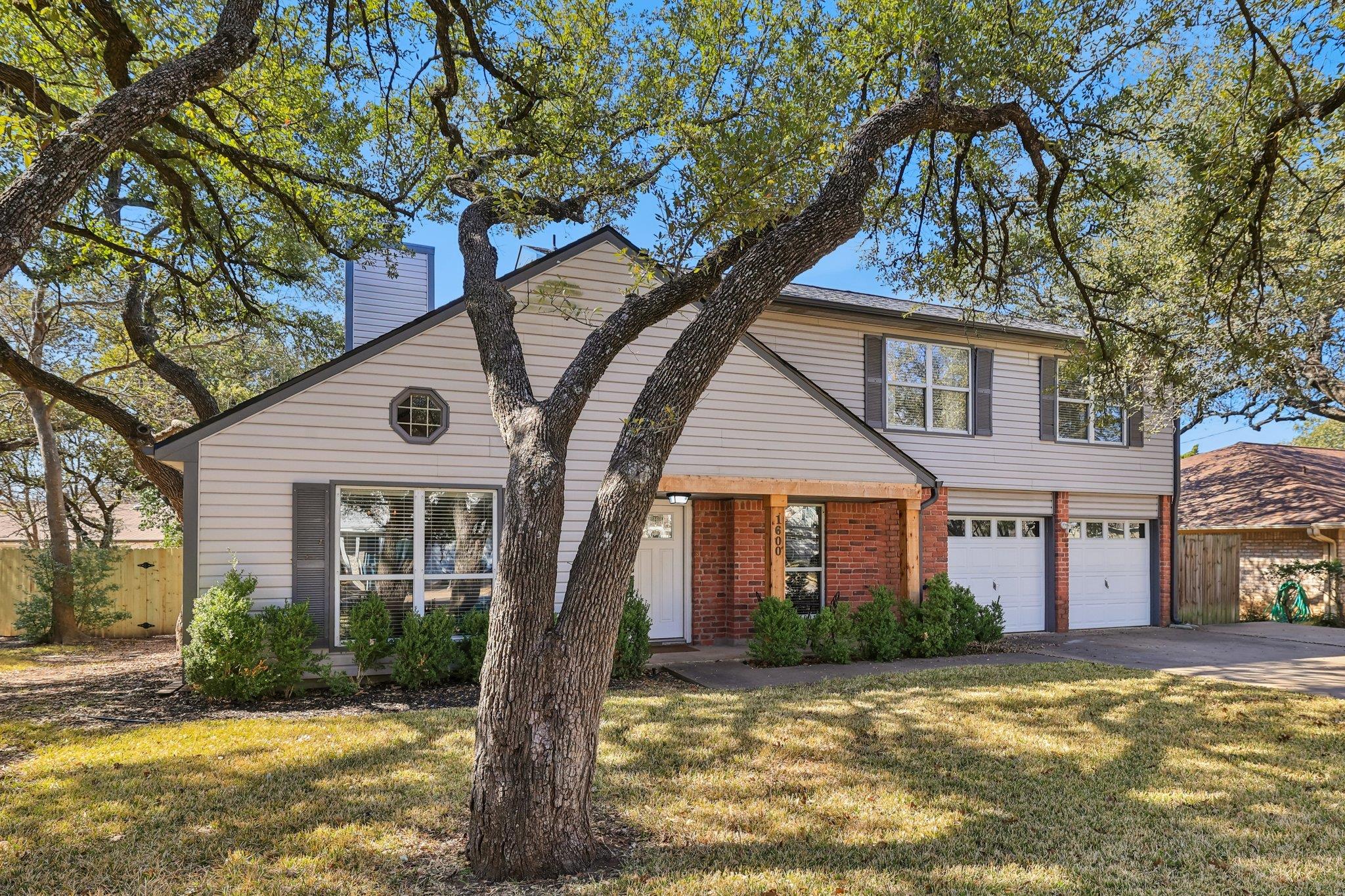 1600 Wood Rock DR, Round Rock, TX 78681 photo 5