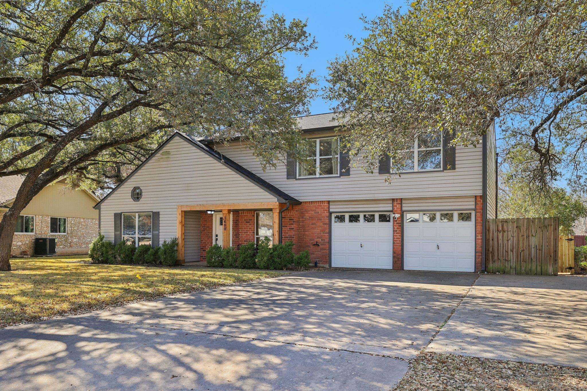 1600 Wood Rock DR, Round Rock, TX 78681 photo 4