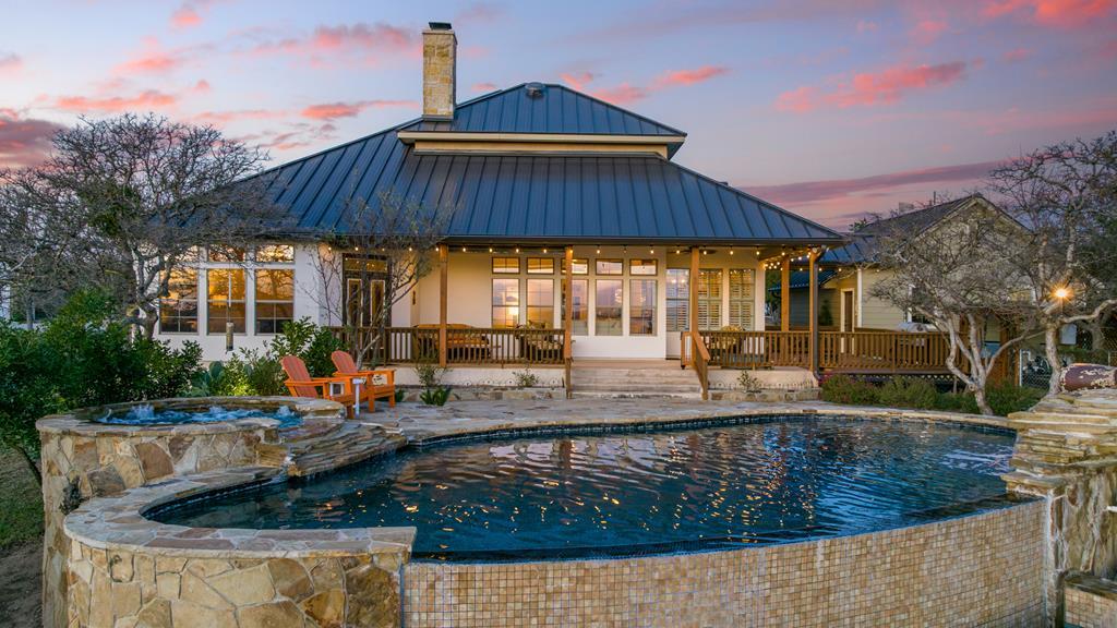 169 Royal Oaks Hill, Fredericksburg, TX 78624 photo 4
