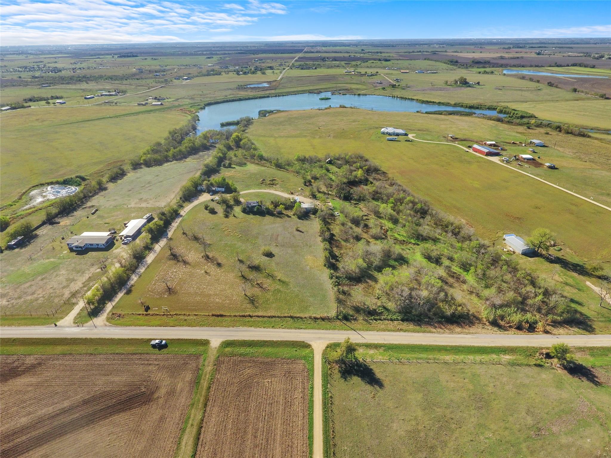 4580 County Road 404, Taylor, TX 76574 photo 3
