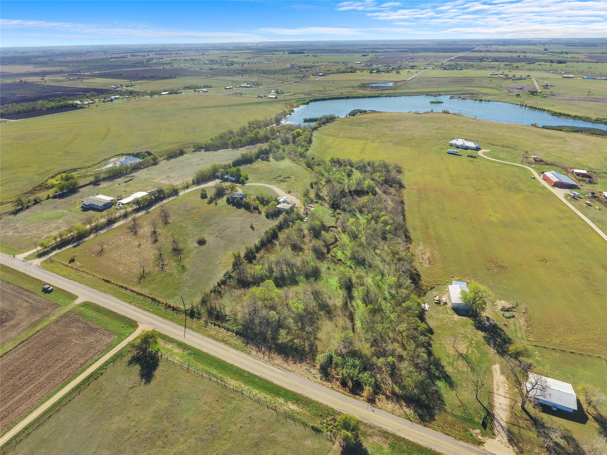 4580 County Road 404, Taylor, TX 76574 photo 4