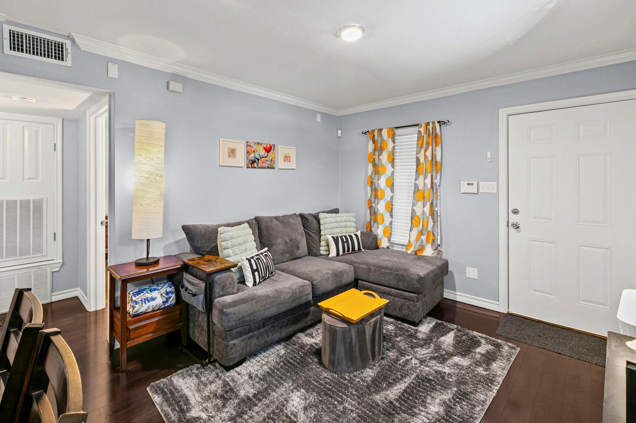 407 45th ST #116, Austin, TX 78751 photo 2