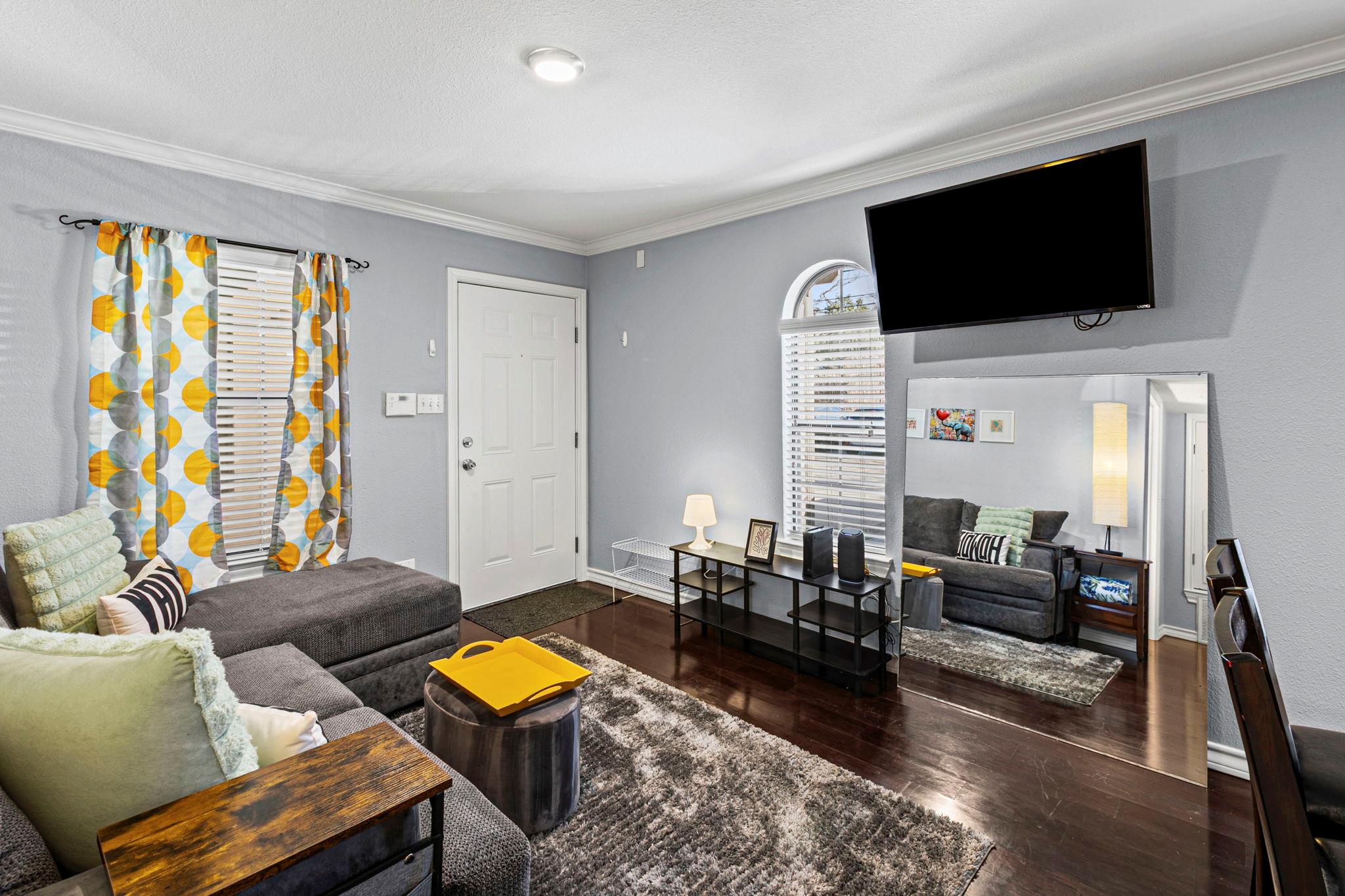 407 45th ST #116, Austin, TX 78751 photo 3