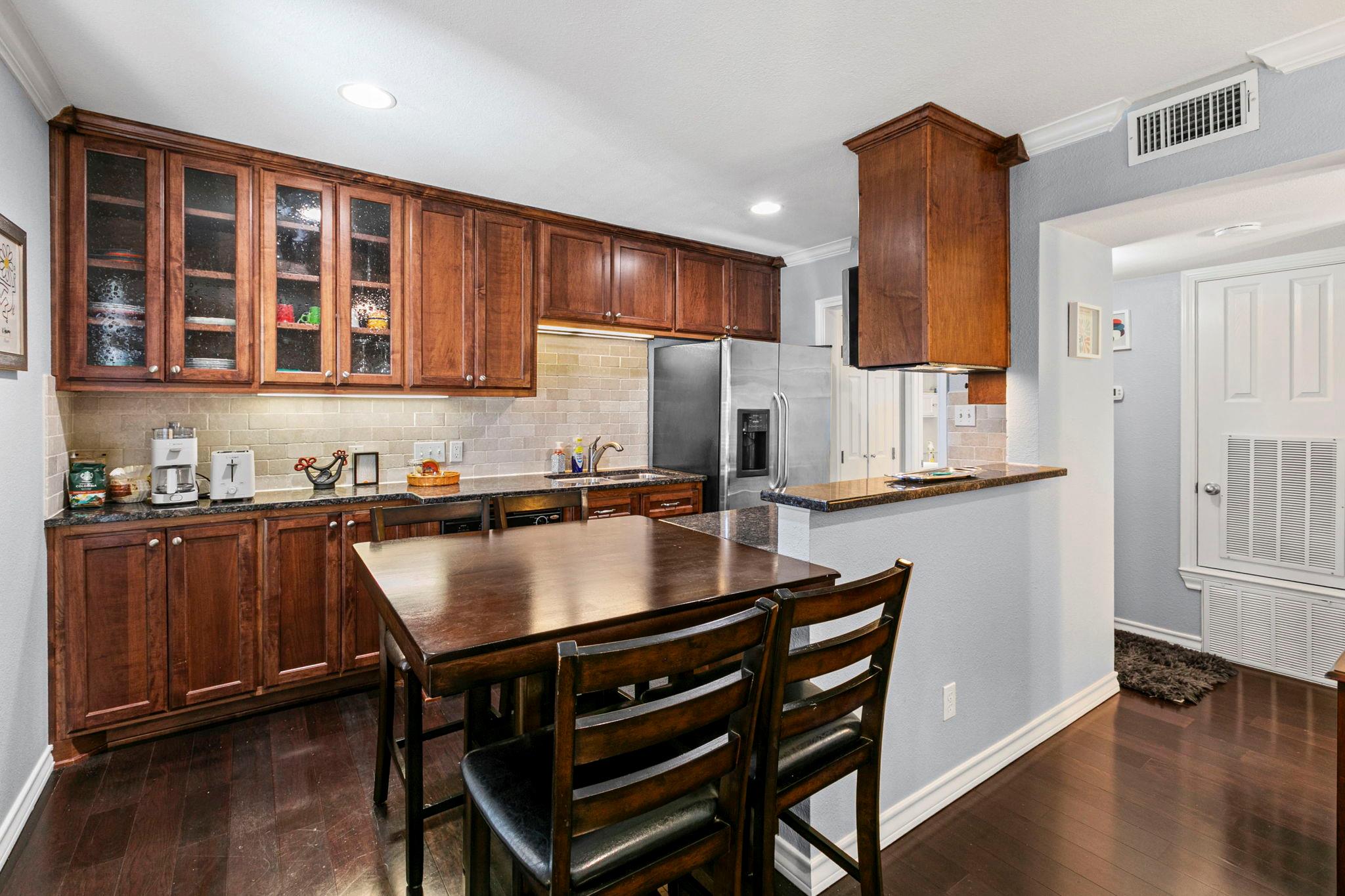 407 45th ST #116, Austin, TX 78751 photo 4