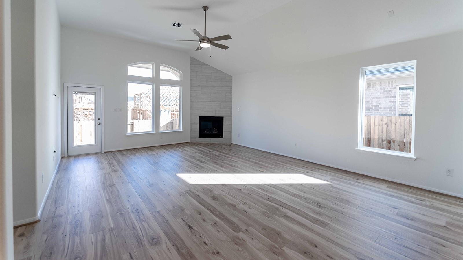 294 Rubber Tree WAY, Buda, TX 78610 photo 2