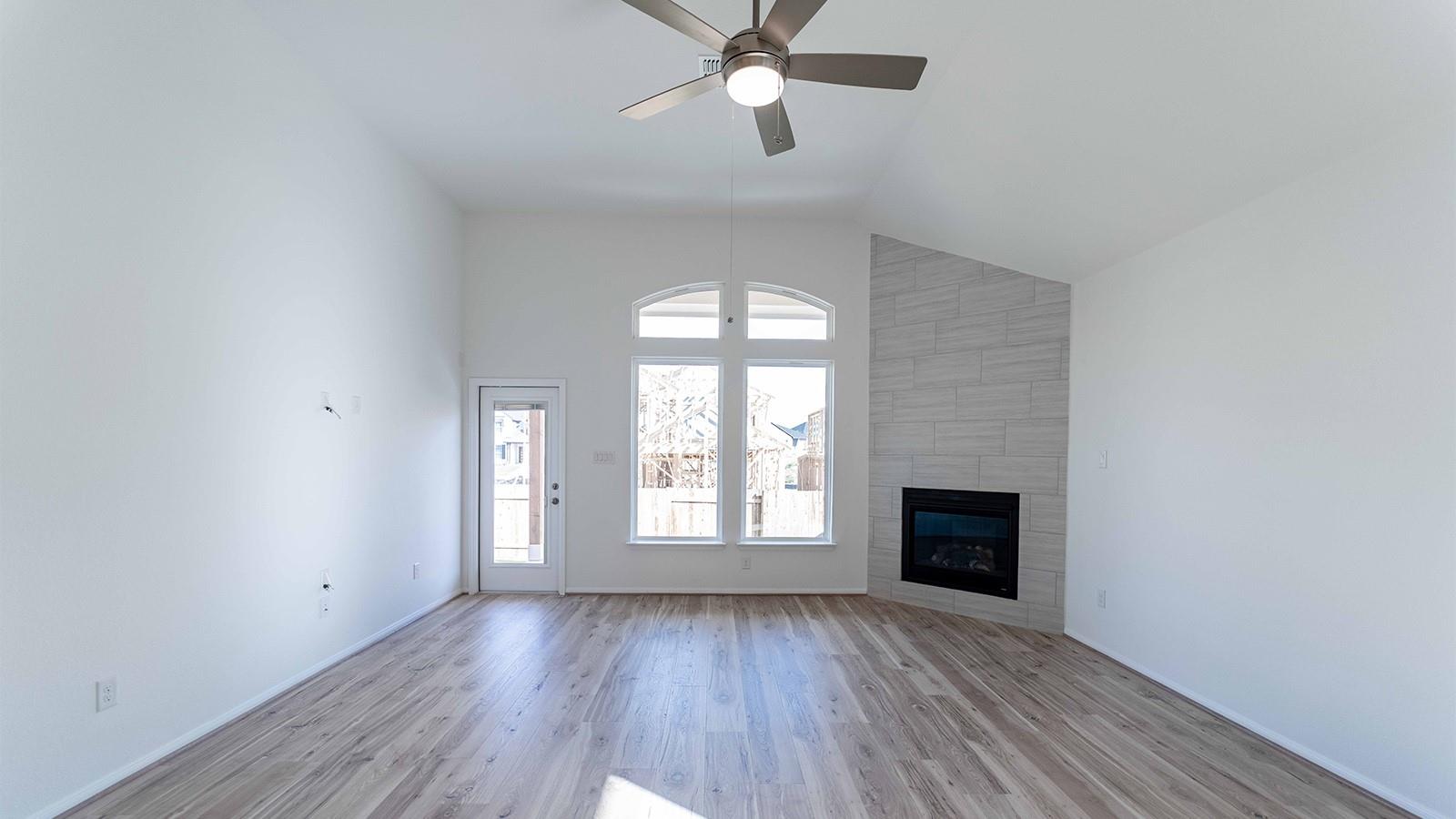 294 Rubber Tree WAY, Buda, TX 78610 photo 3