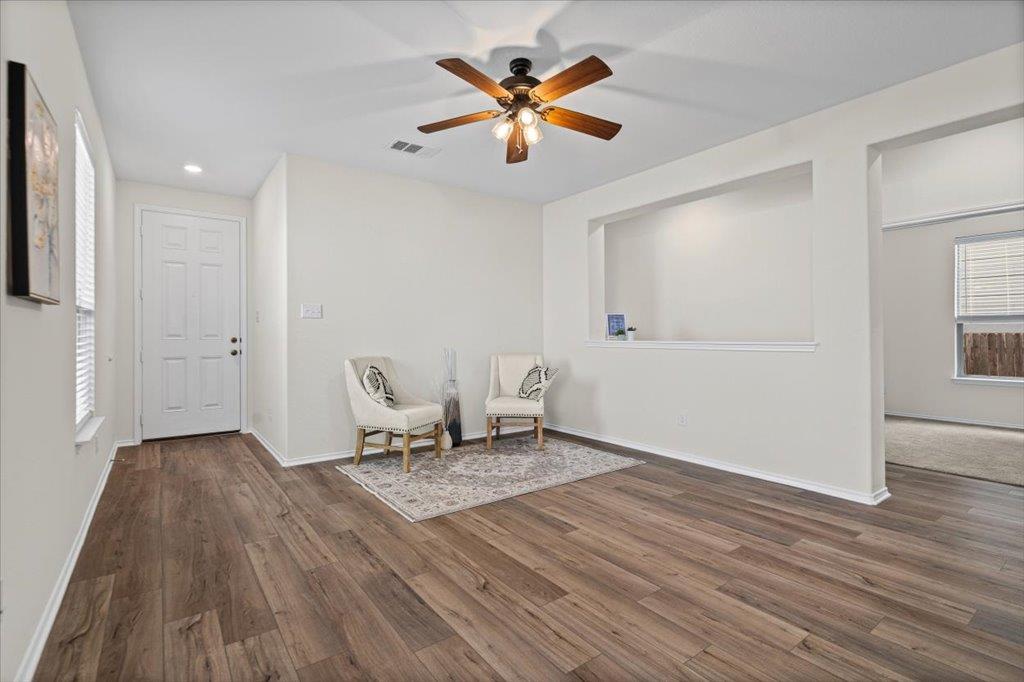 19108 Lady Bird Johnson ST, Manor, TX 78653 photo 5