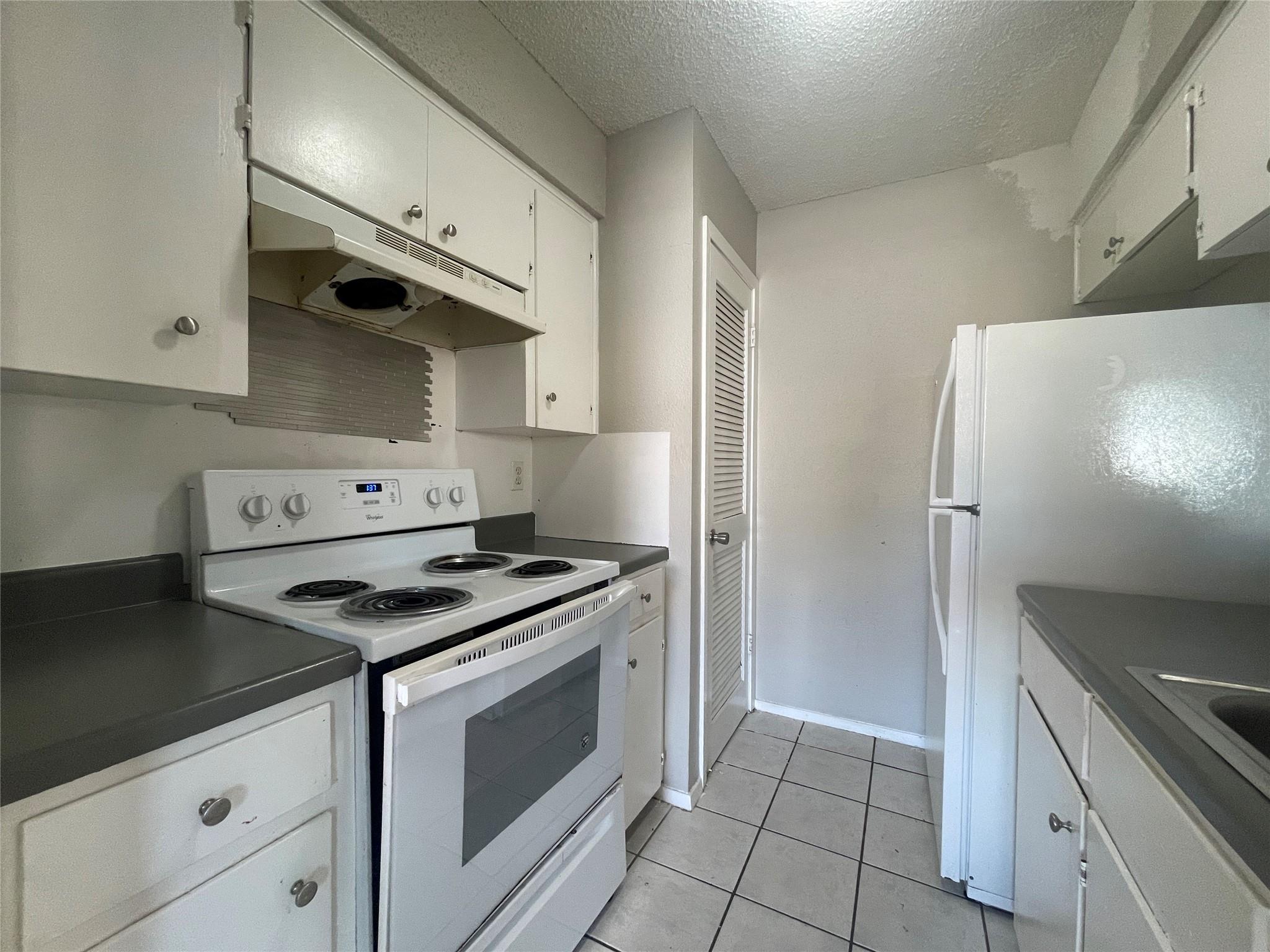 2619 Ektom DR #C, Austin, TX 78745 photo 5
