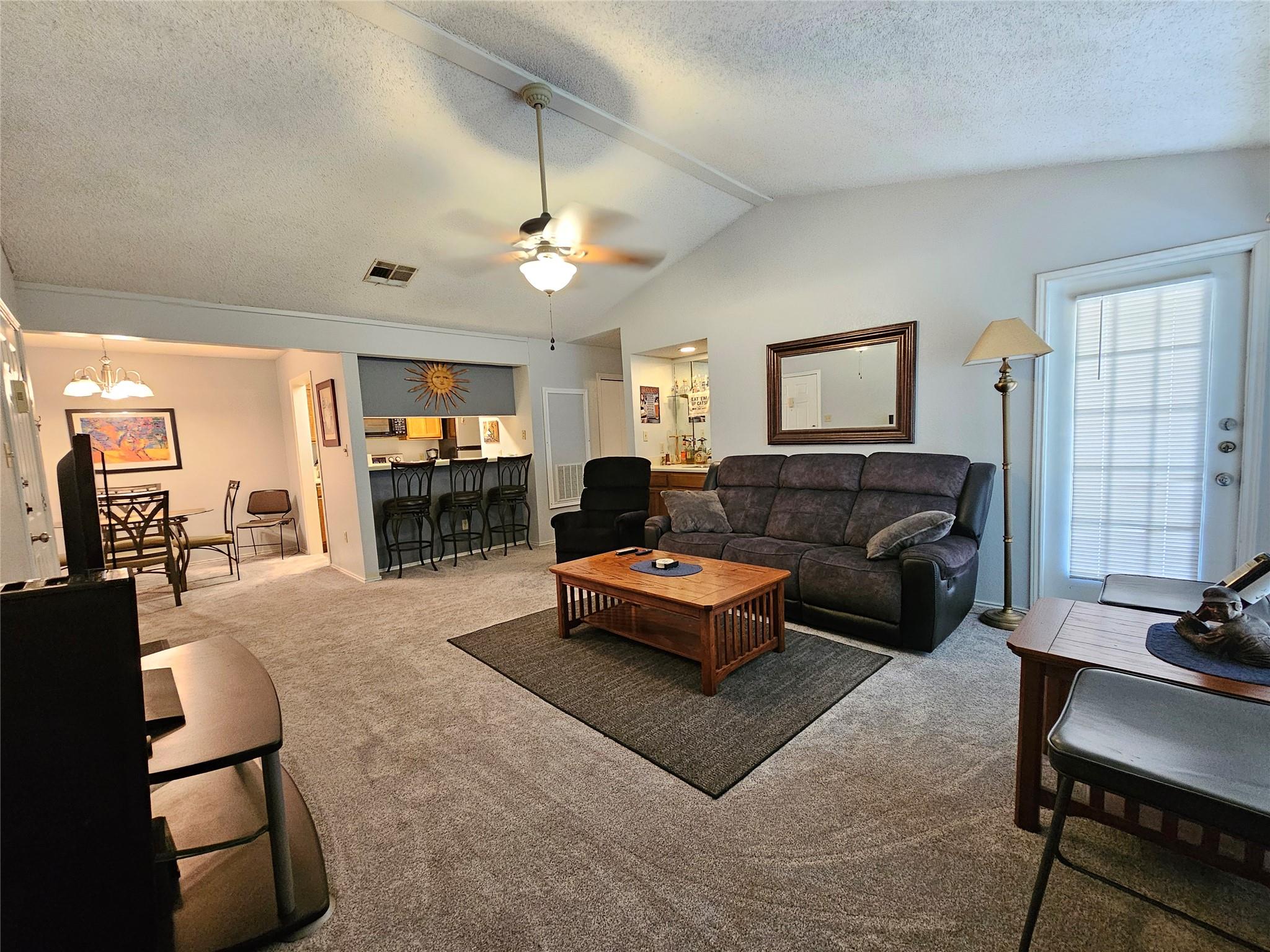 1202 Thorpe LN #604, San Marcos, TX 78666 photo 4