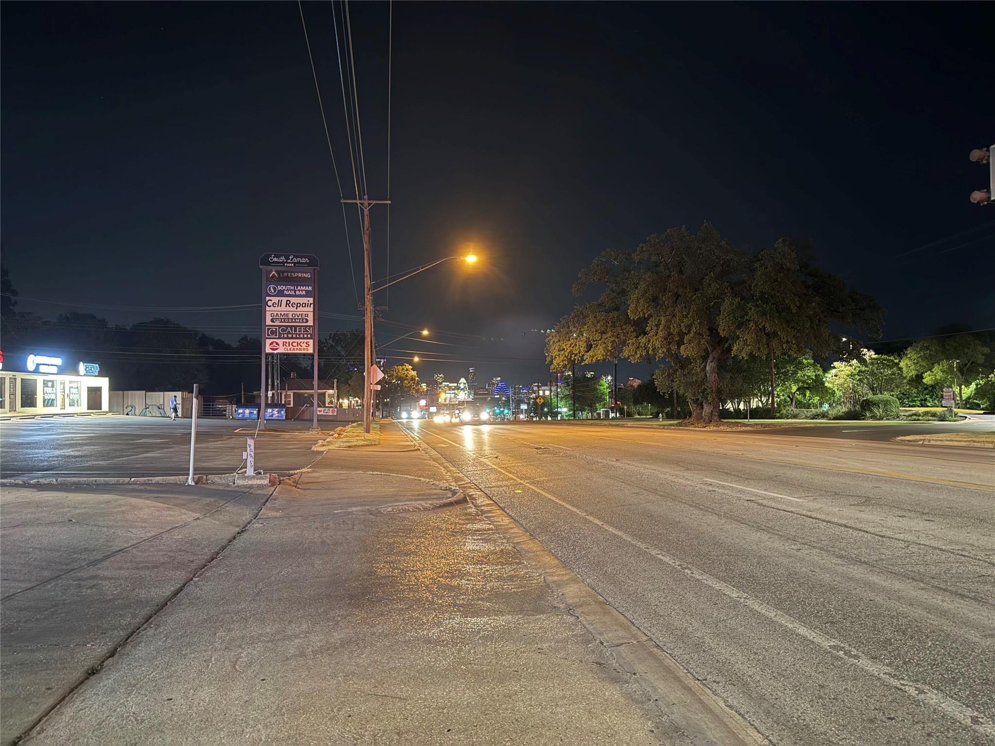 2200 Dickson DR #127, Austin, TX 78704 photo 4