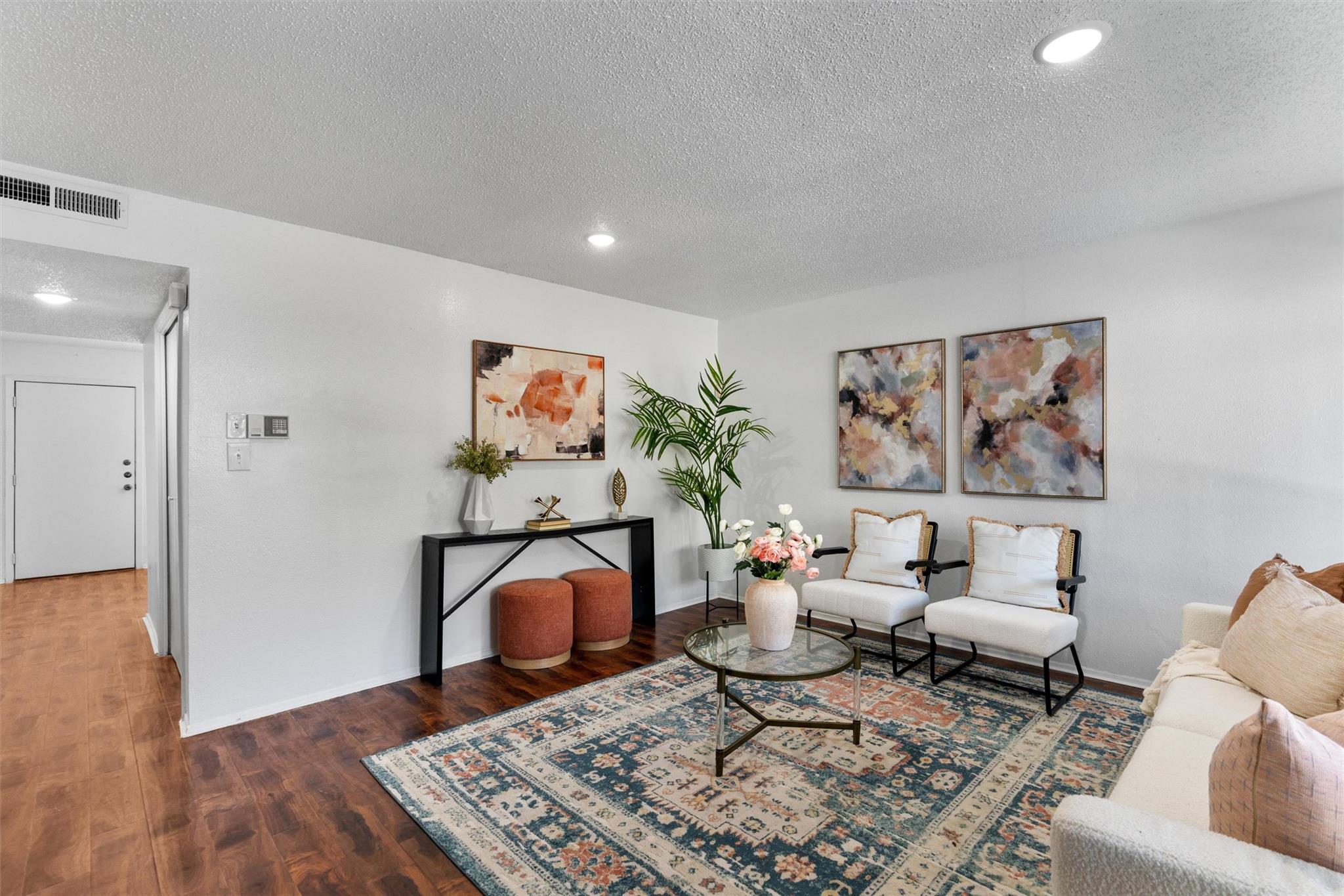 6910 Hart LN #203, Austin, TX 78731 photo 2